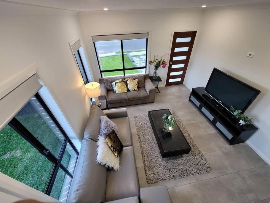 New 5 bedroom house in Rousehill