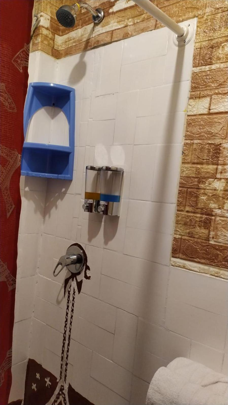 BAÑOS MINI DEPARTAMENTO AMOBLADO EN PLENO CENTRO de LA CIUDAD