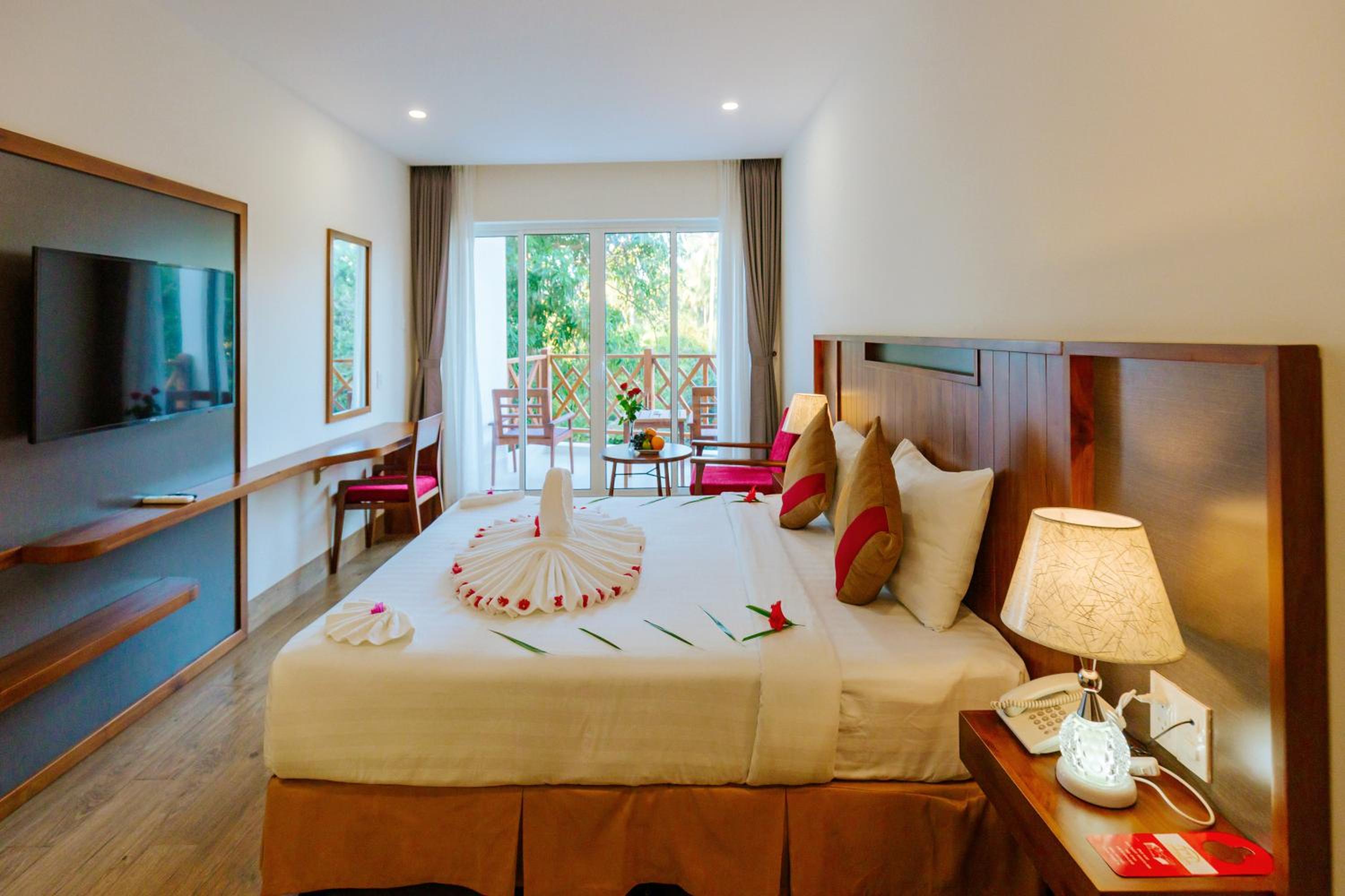 Le Aqua Resort & Spa Phan Thiet - Swiss Village Resort & Spa