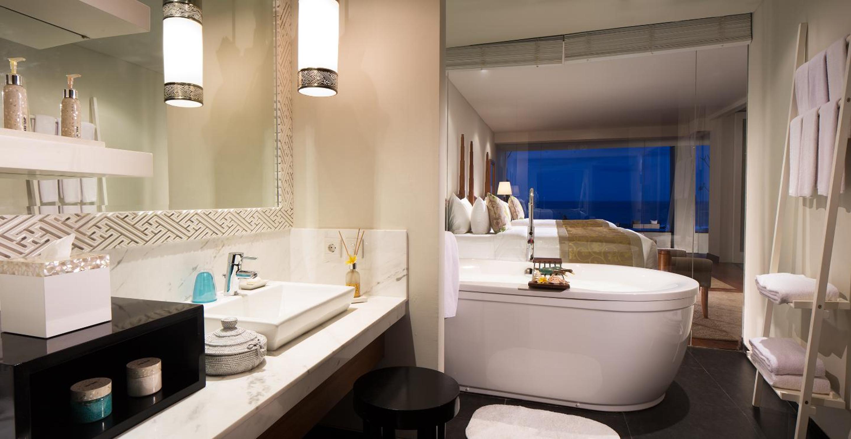 Samabe Bali Suites & Villas