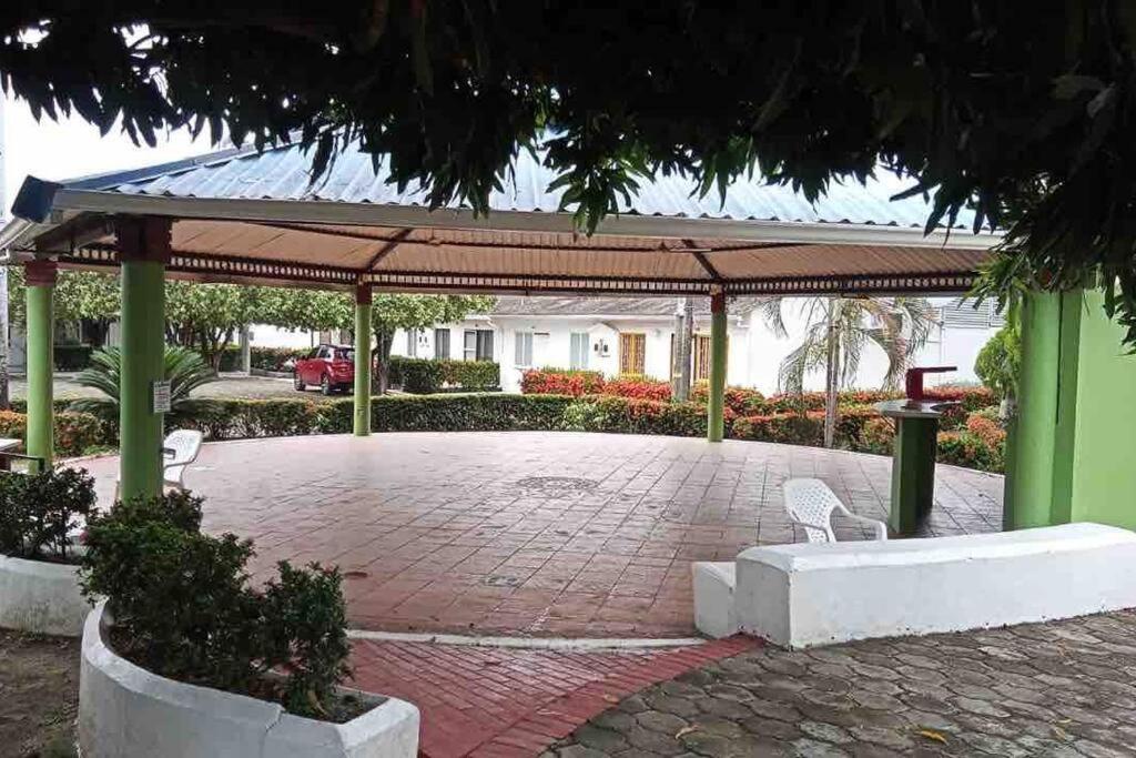 Casa de ambiente familiar para trabajo o descanso