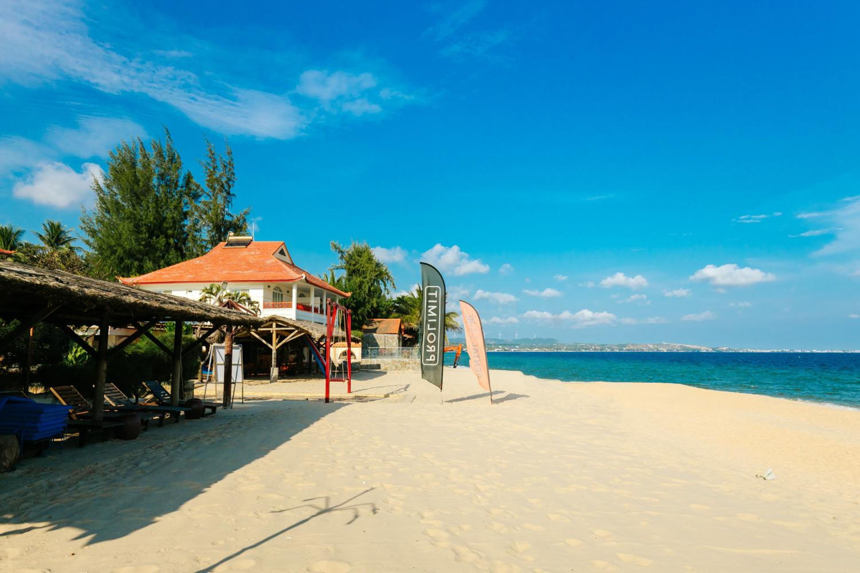 Le Aqua Resort & Spa Phan Thiet - Swiss Village Resort & Spa