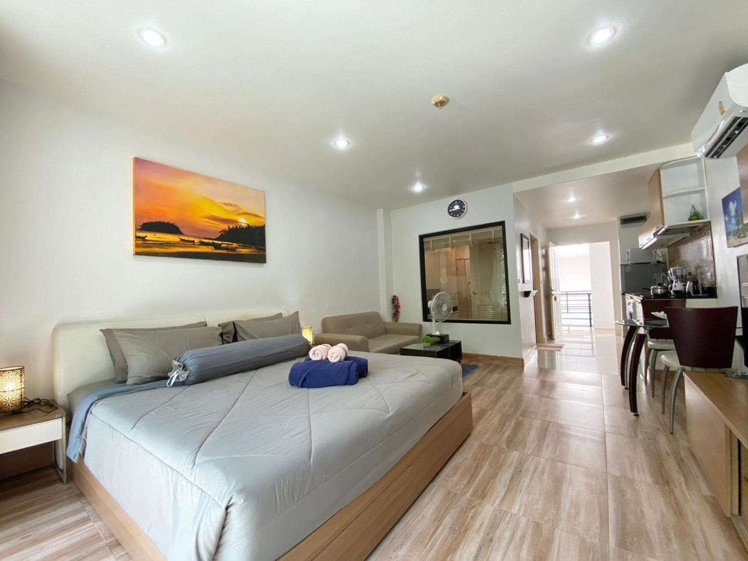 Patong - The Unity Seaview & Mountain Residence