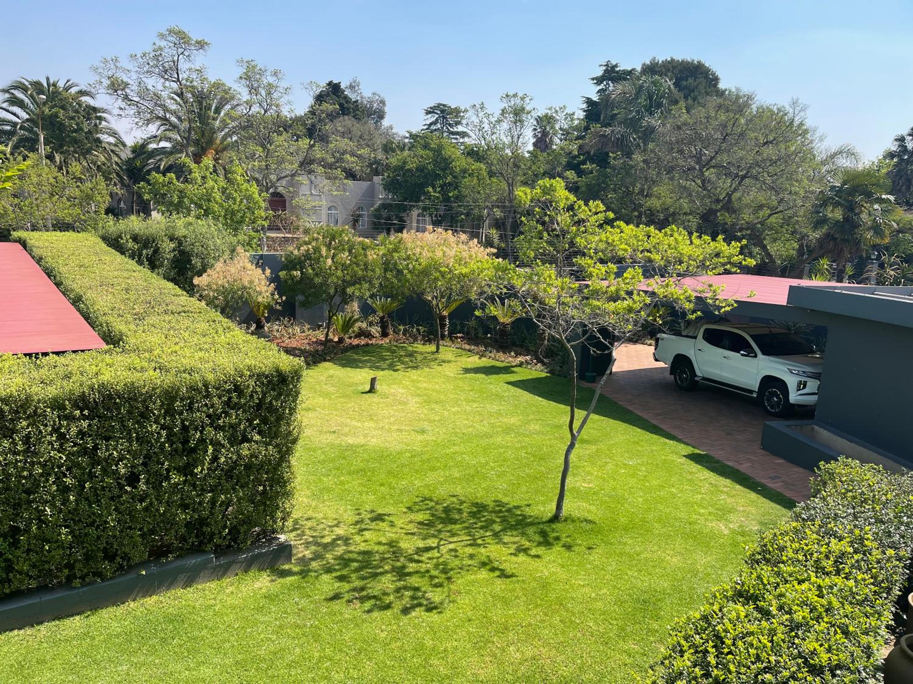 Hill Luxury Cottage view 2