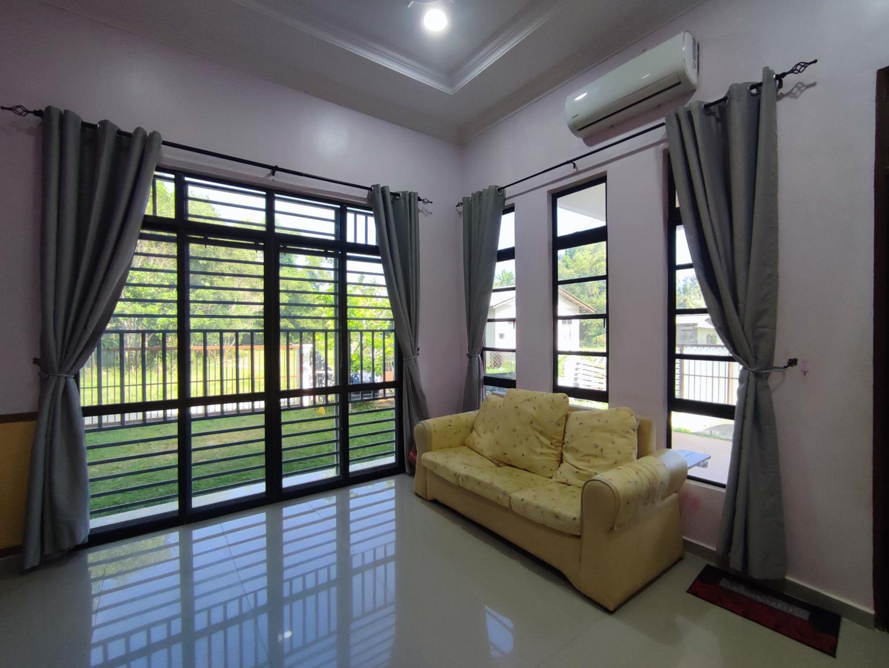 NikNa Homestay Batu Rakit - WIFI Netflix photo 4