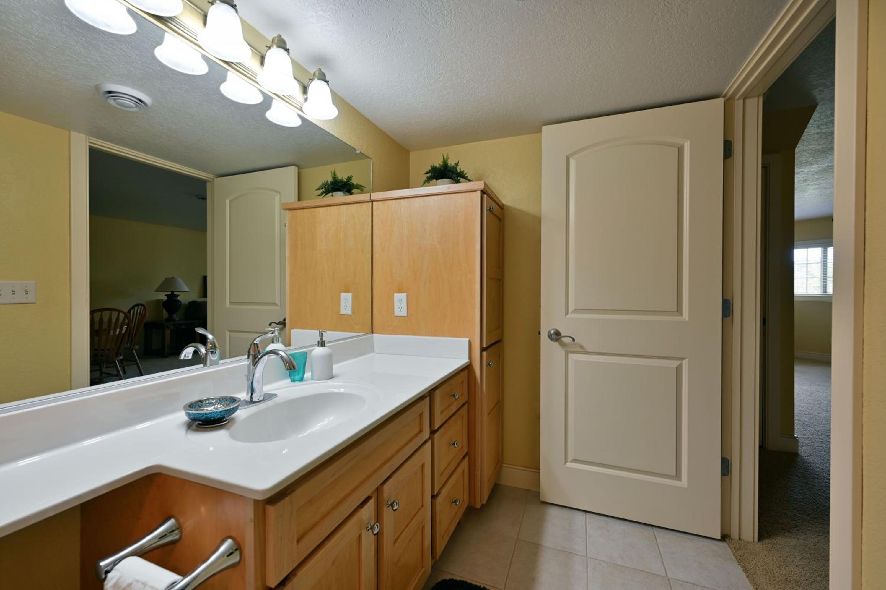 Unit 109 2 BDRM 2 BA condo