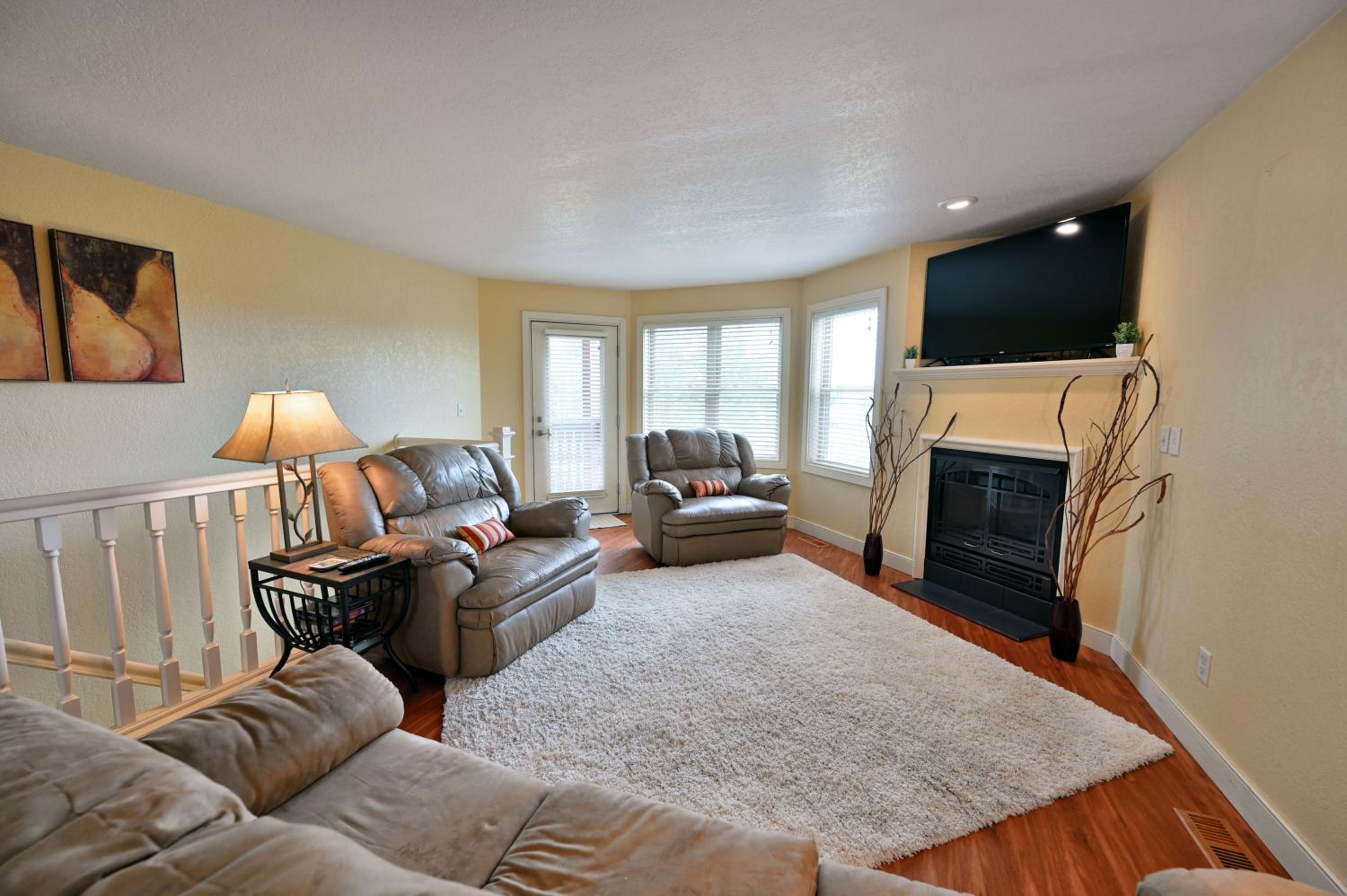 Unit 109 2 BDRM 2 BA condo