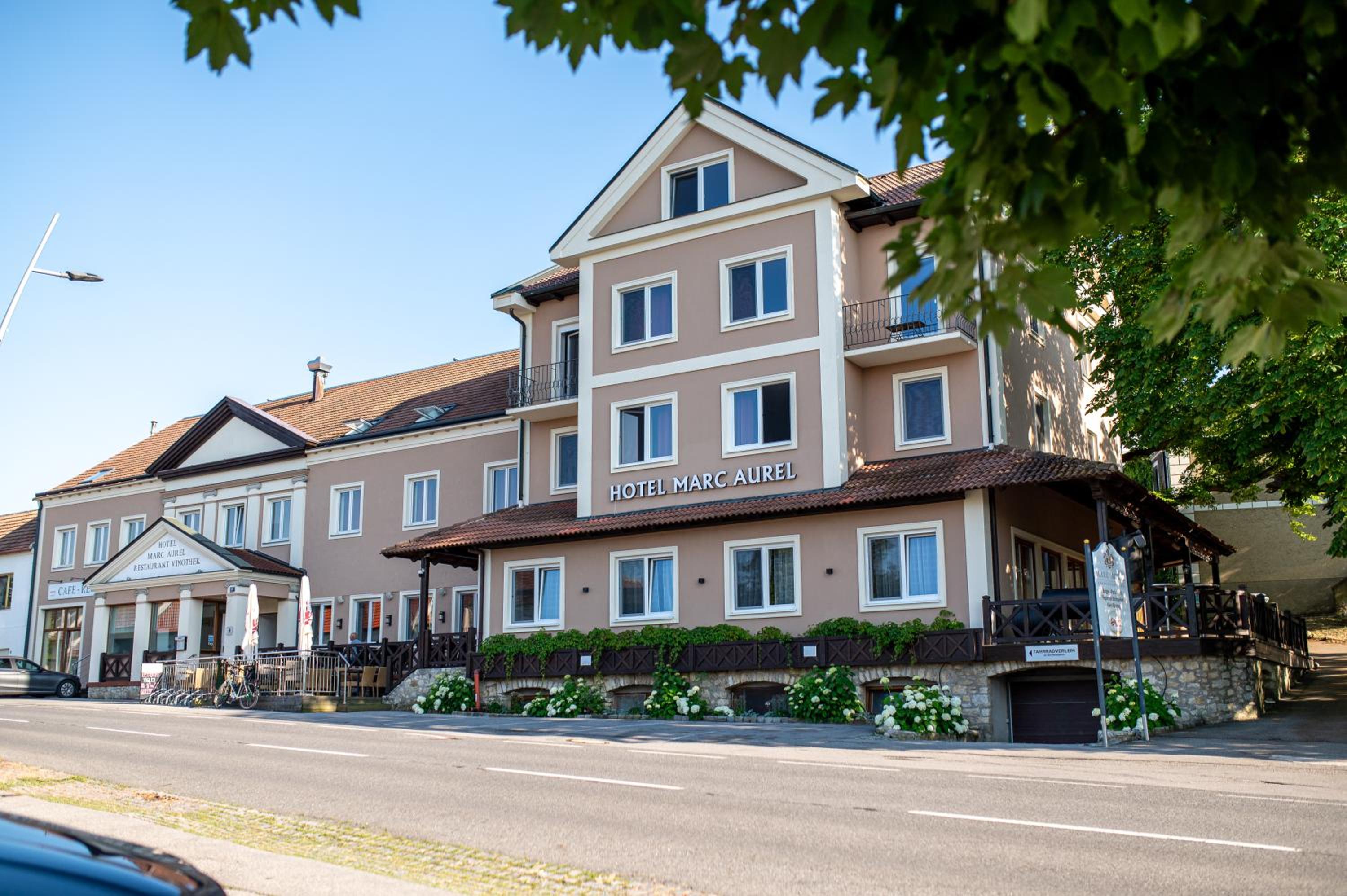 Hotel Marc Aurel - Image 1