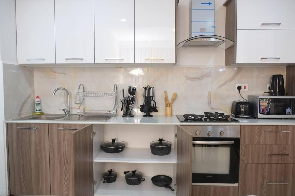 Luxe1BR Apartment Kilimani with Queen size Bed photo 4