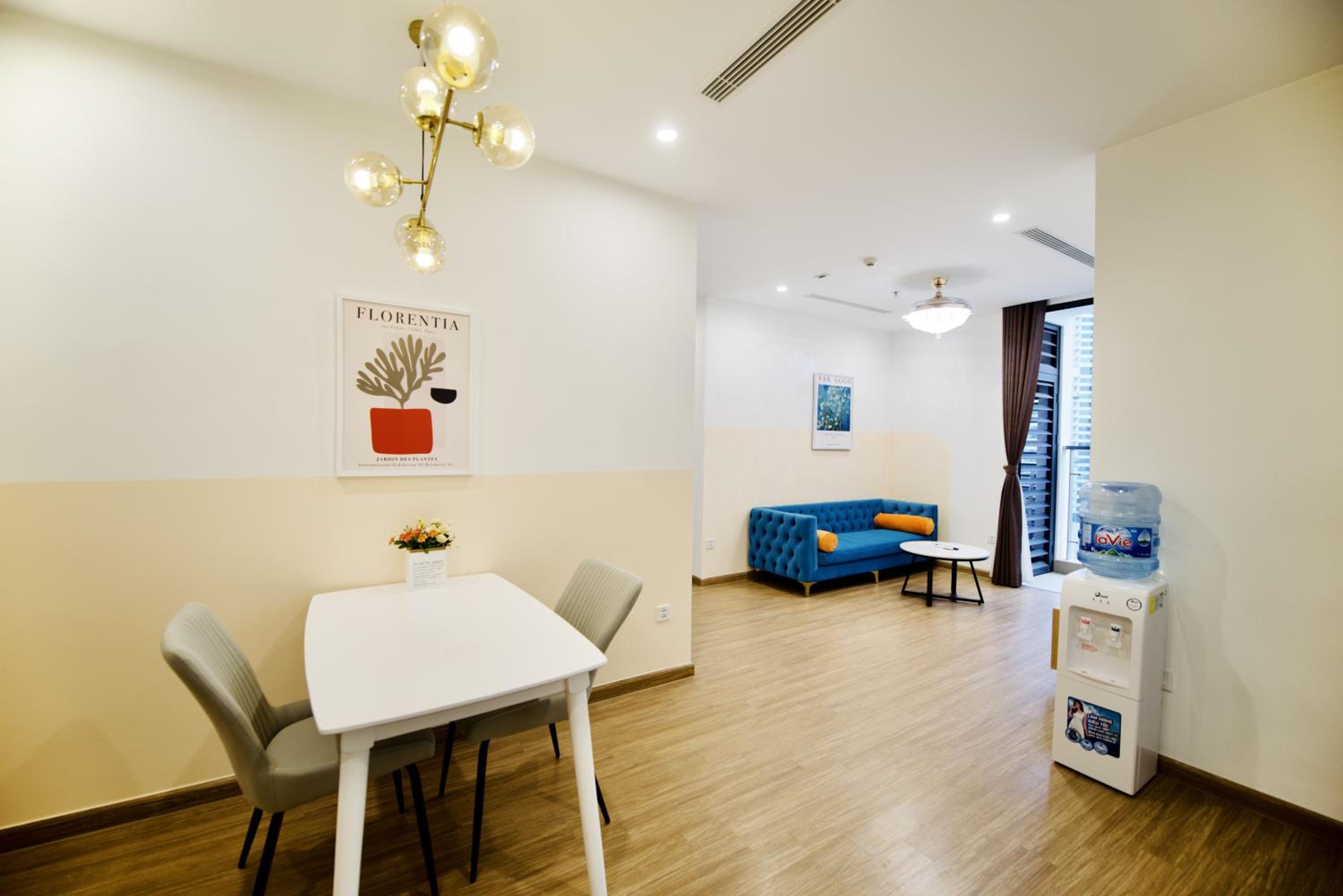 LUXURY APARTMENT VINHOMES SKYLAKE 5min to KEANGNAM
