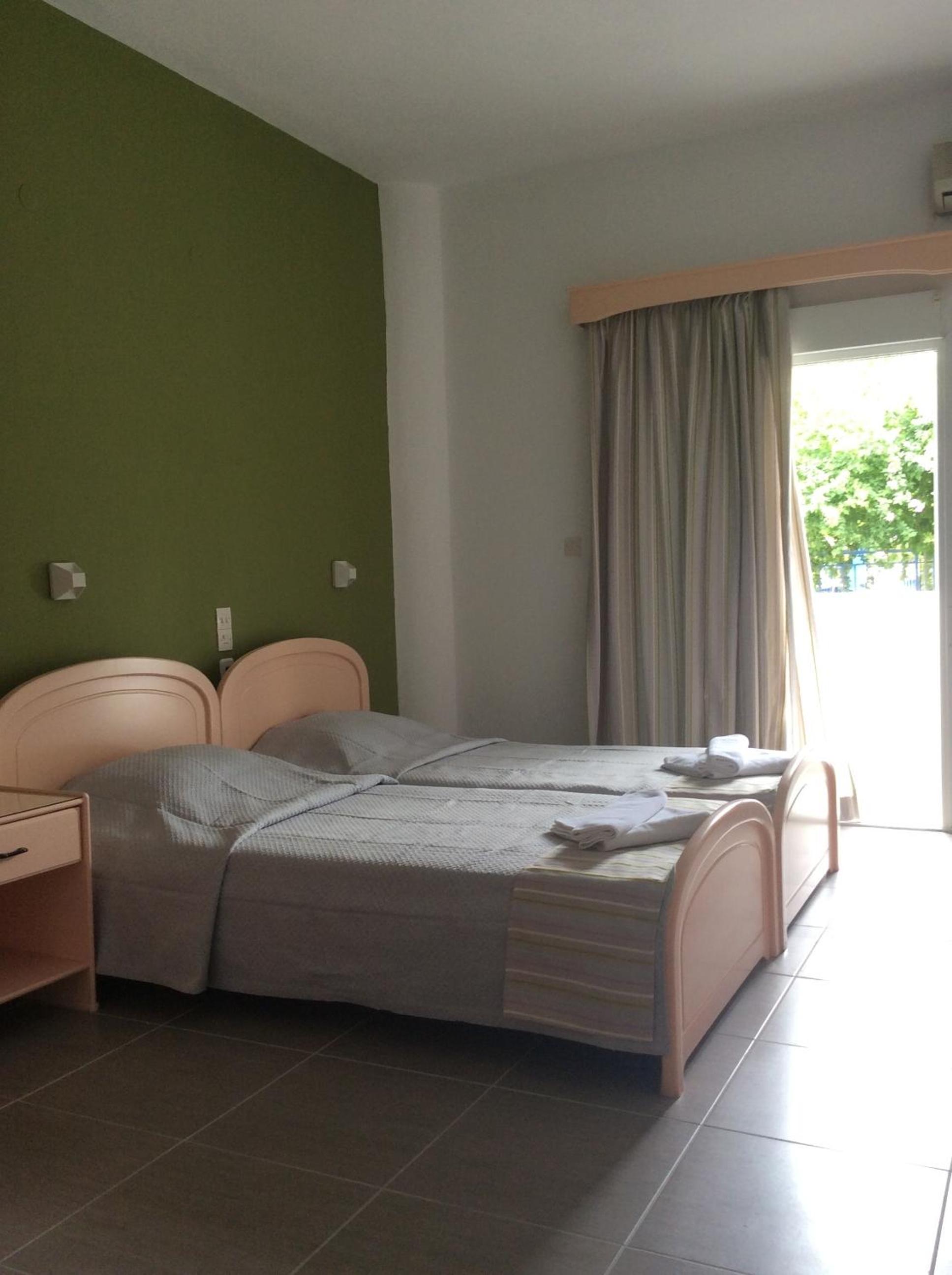Ifigenia Hotel