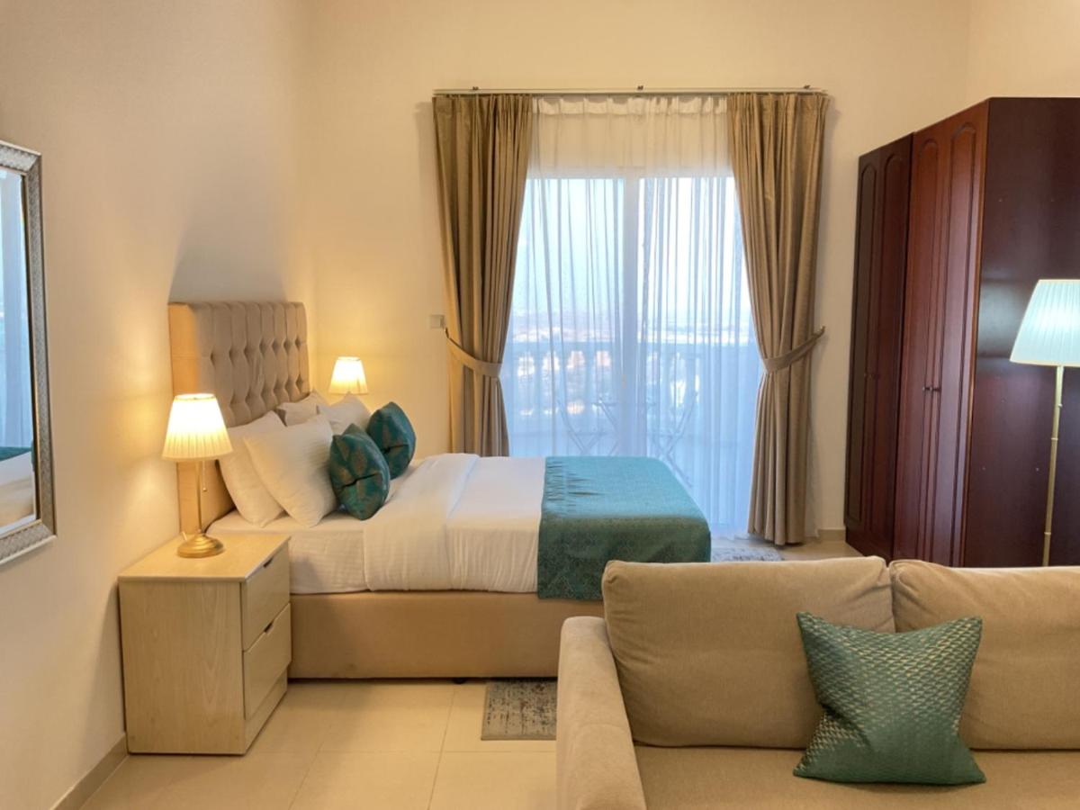 Hala Holiday Homes - Al Hamra Village, RAK