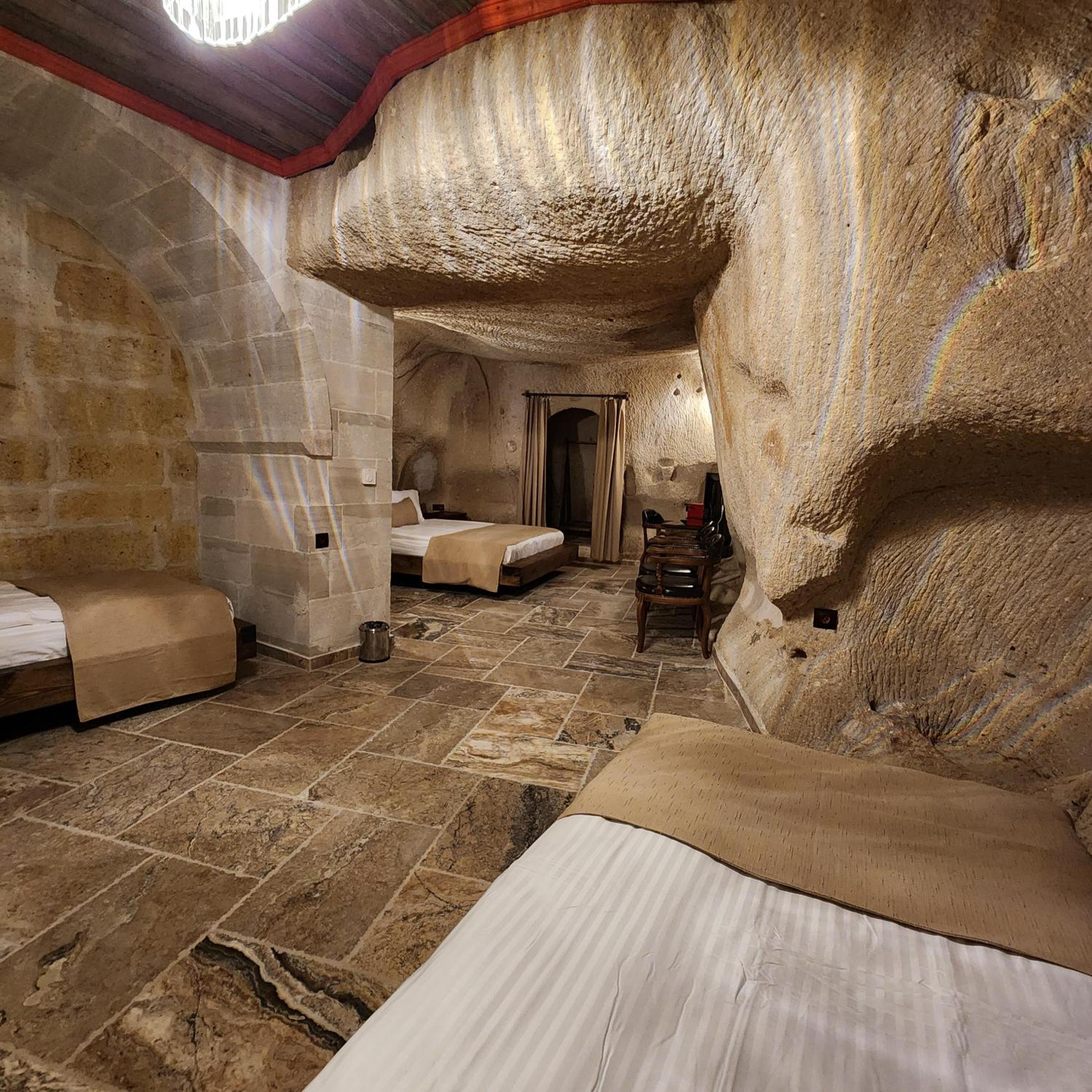 Noah's Ark Cave Hotel - Image 146