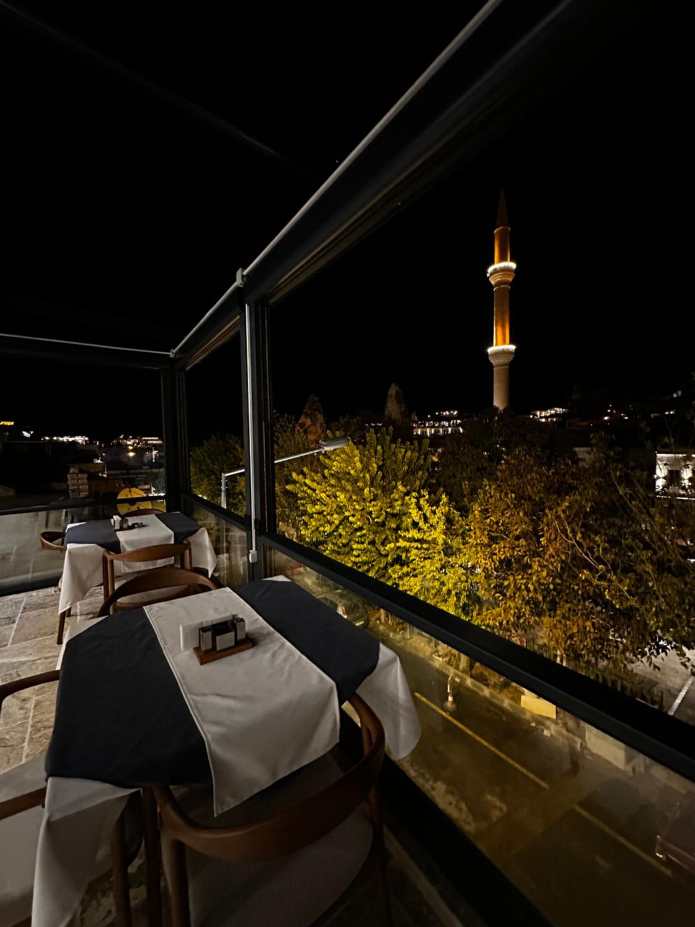 Noah's Ark Cave Hotel - Image 5