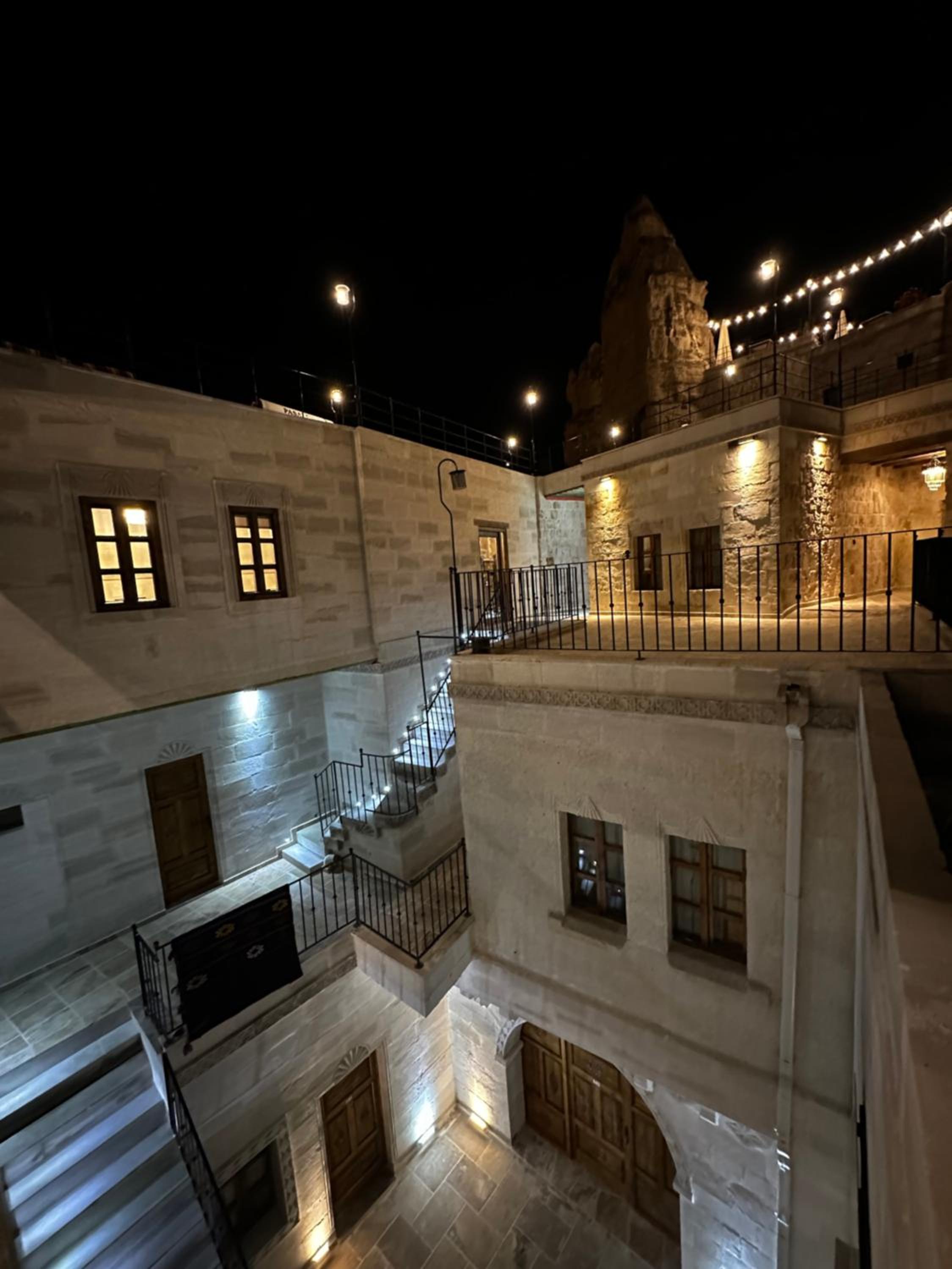 Noah's Ark Cave Hotel - Image 155