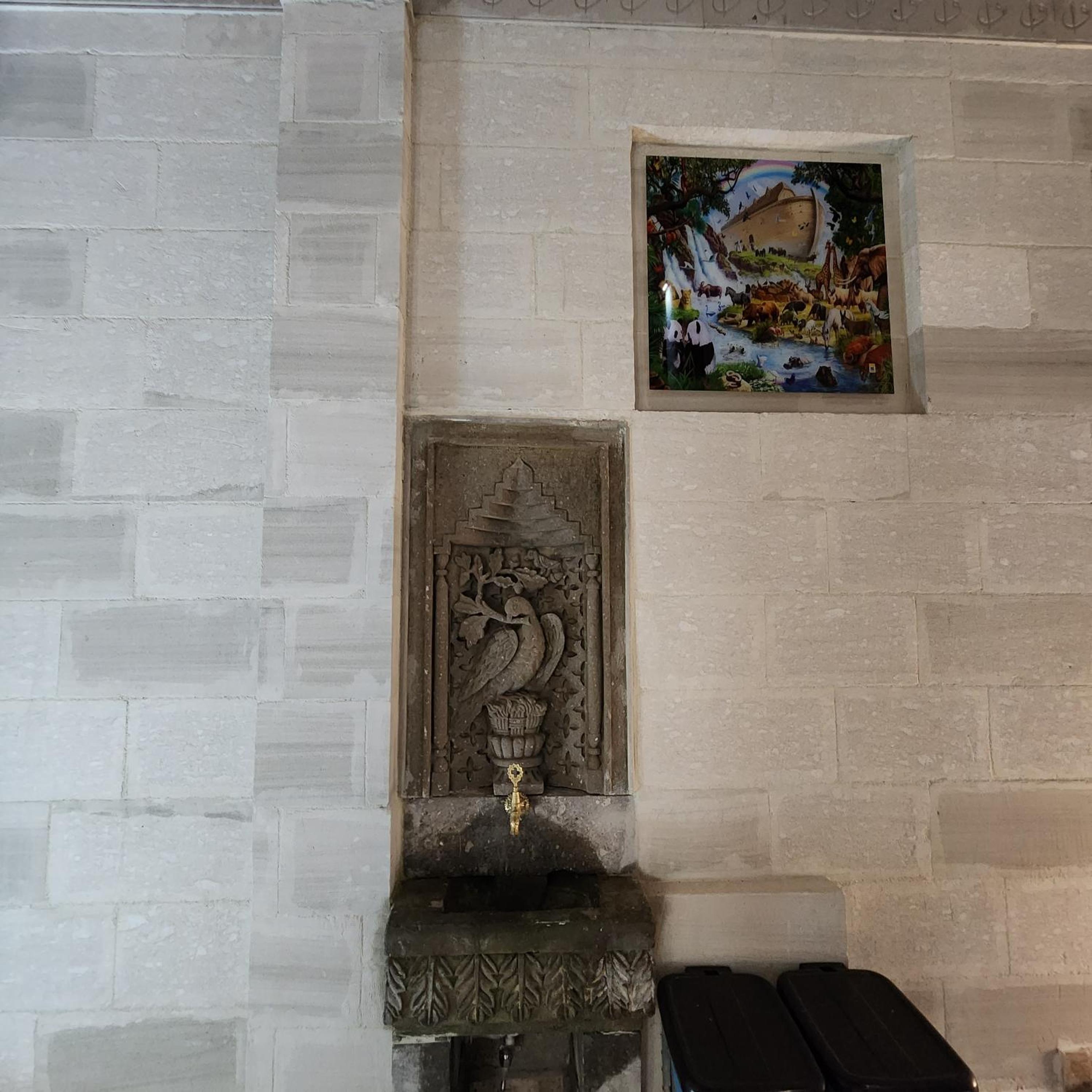 Noah's Ark Cave Hotel - Image 13