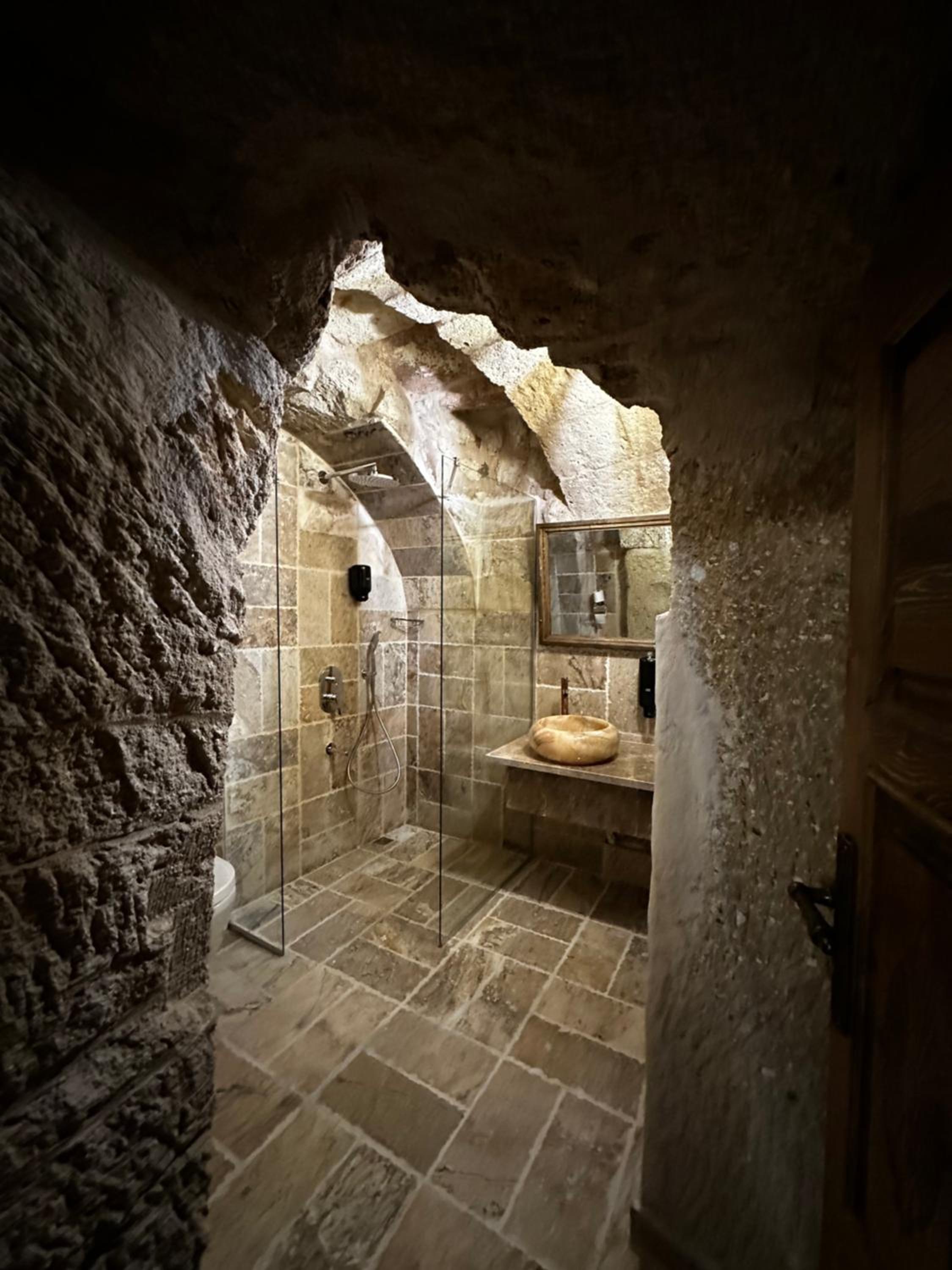 Noah's Ark Cave Hotel - Image 168