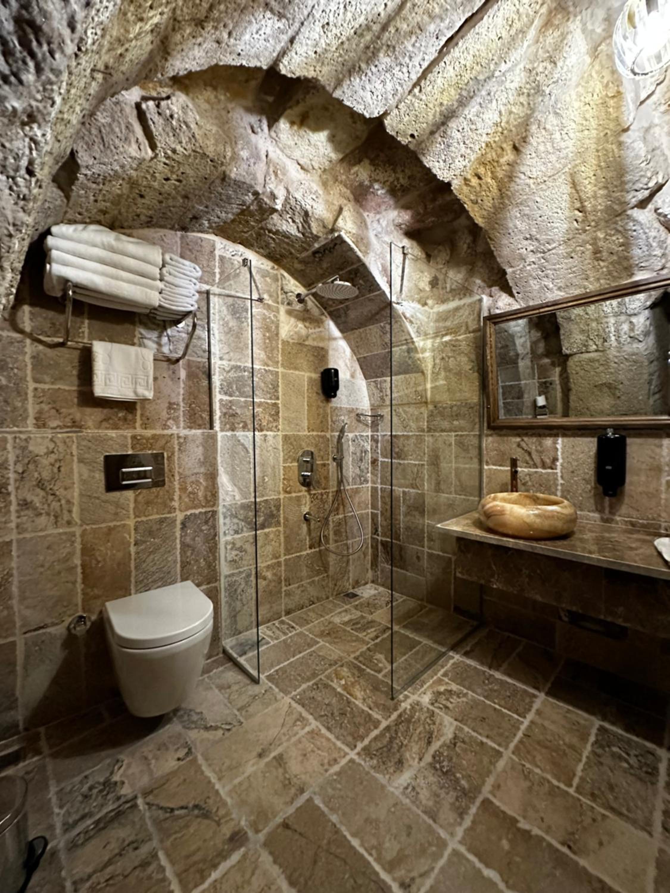 Noah's Ark Cave Hotel - Image 17