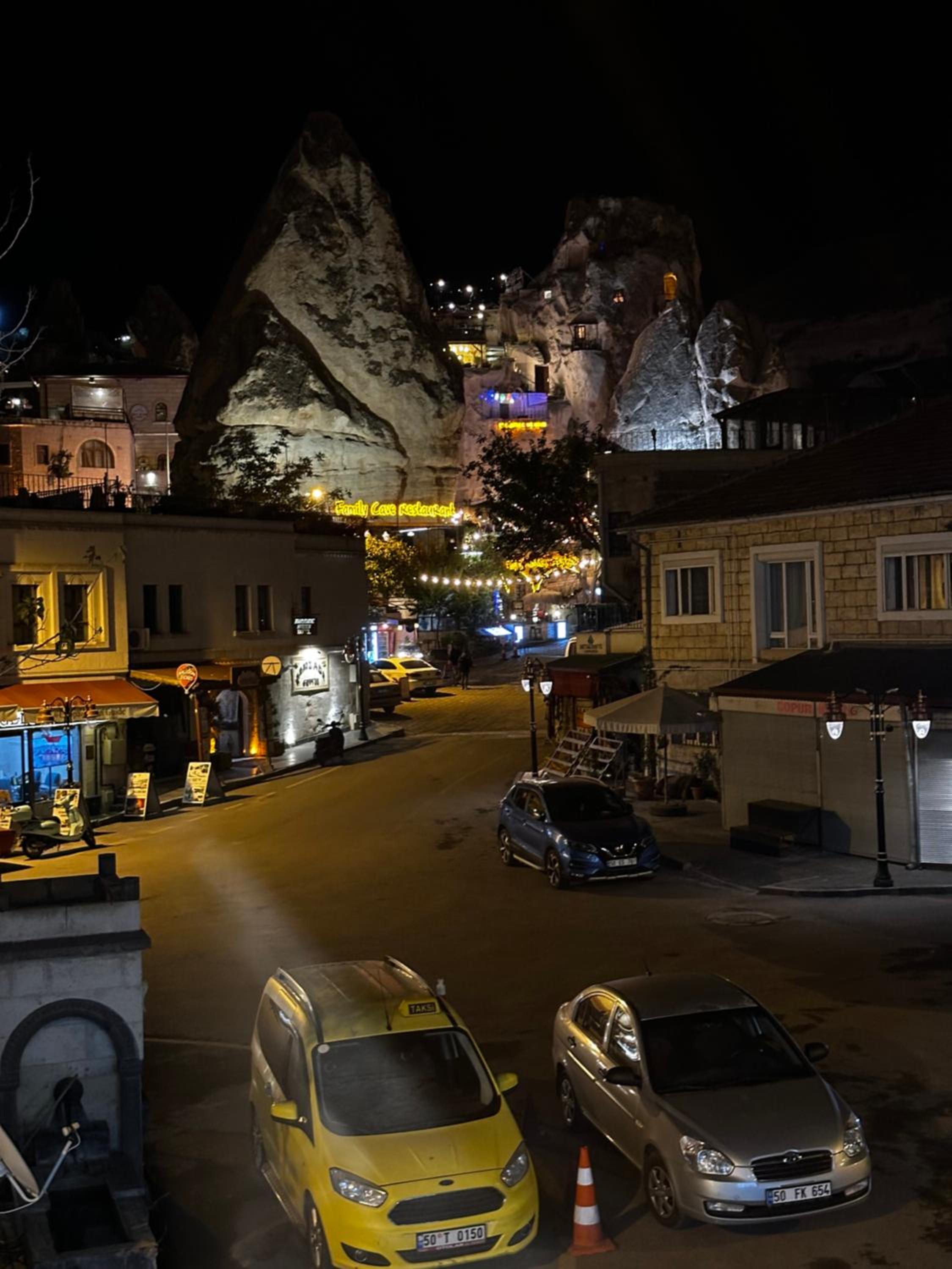 Noah's Ark Cave Hotel - Image 20