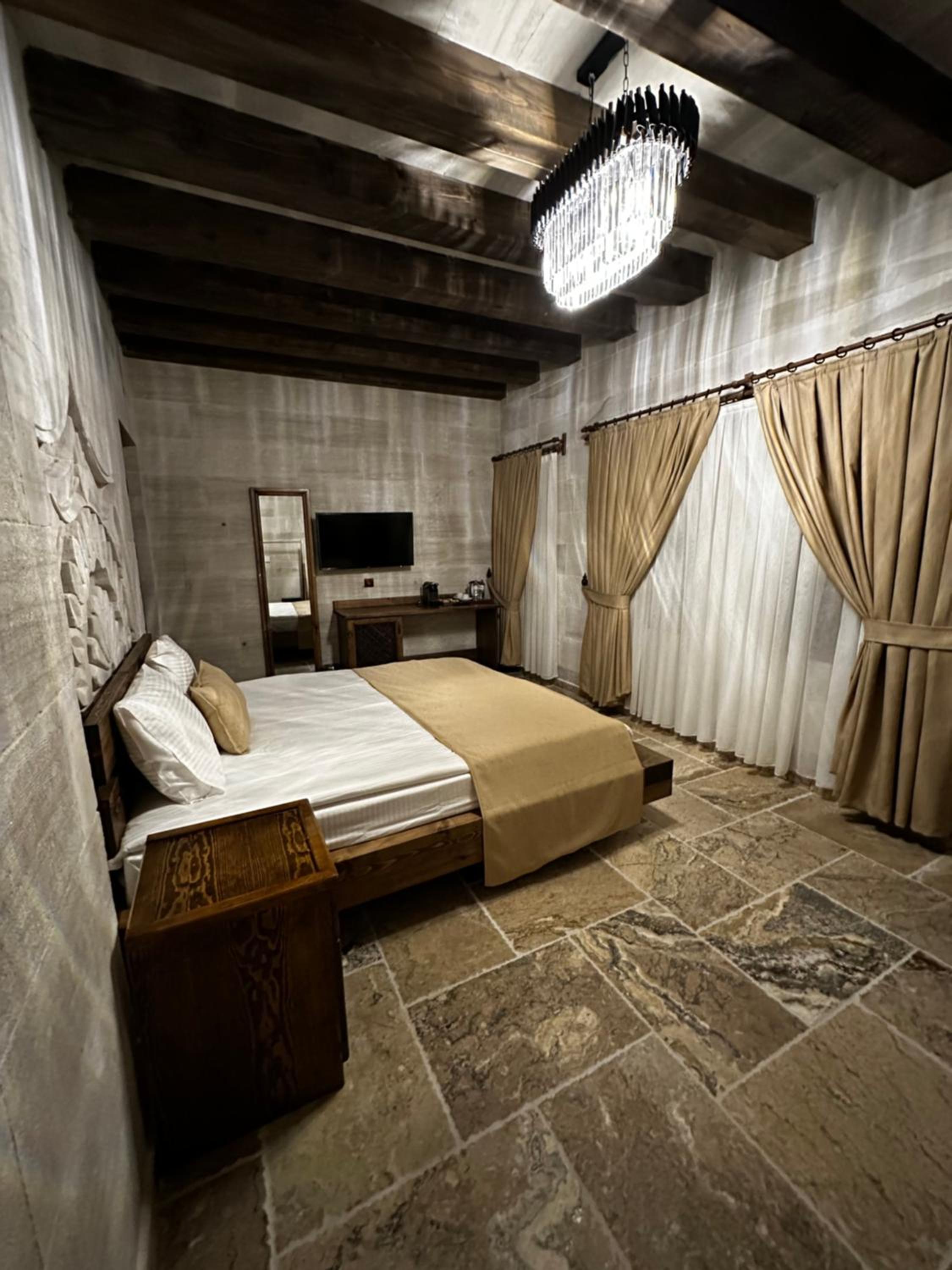 Noah's Ark Cave Hotel - Image 196