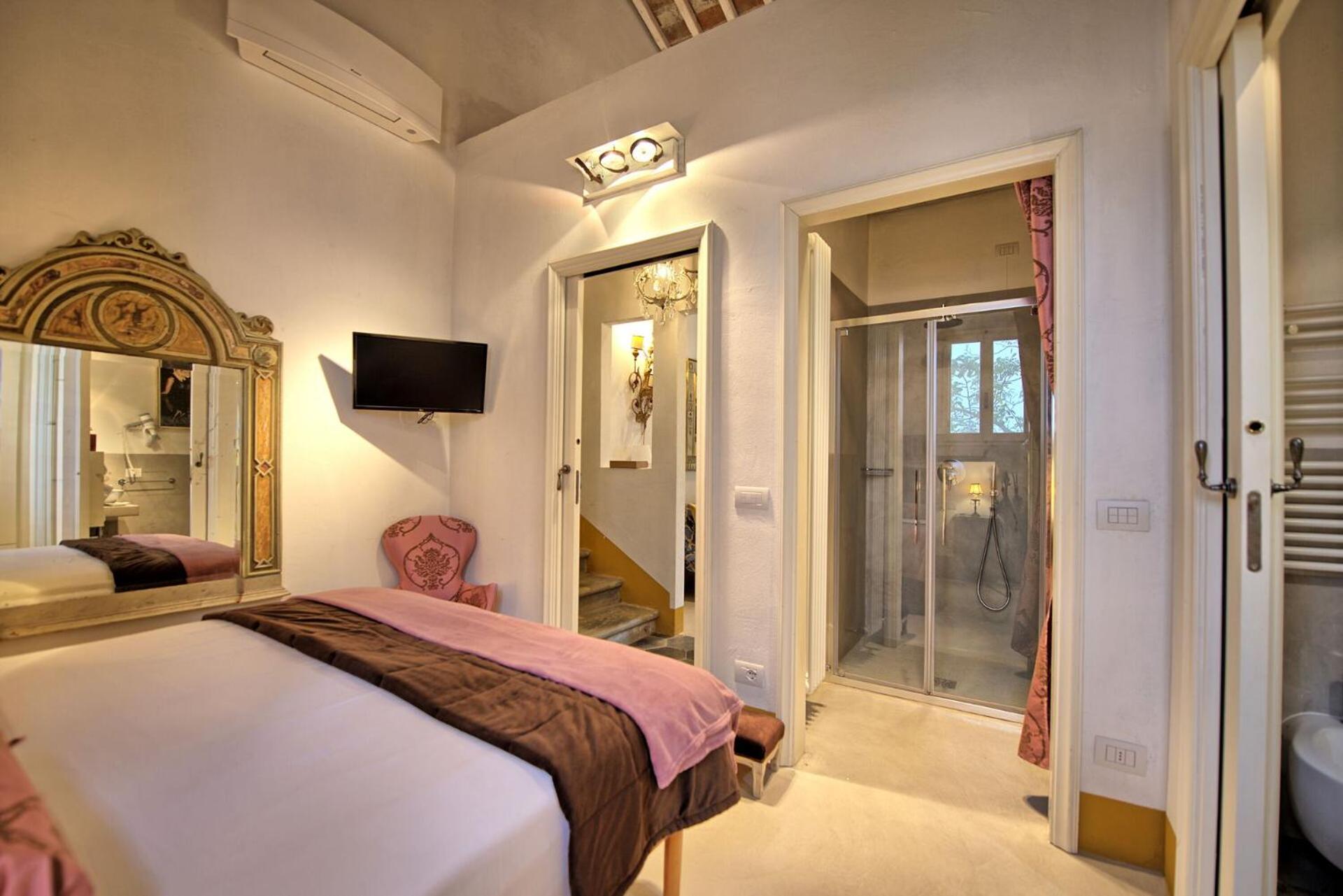 Villa Tenuta Lonciano by PosarelliVillas