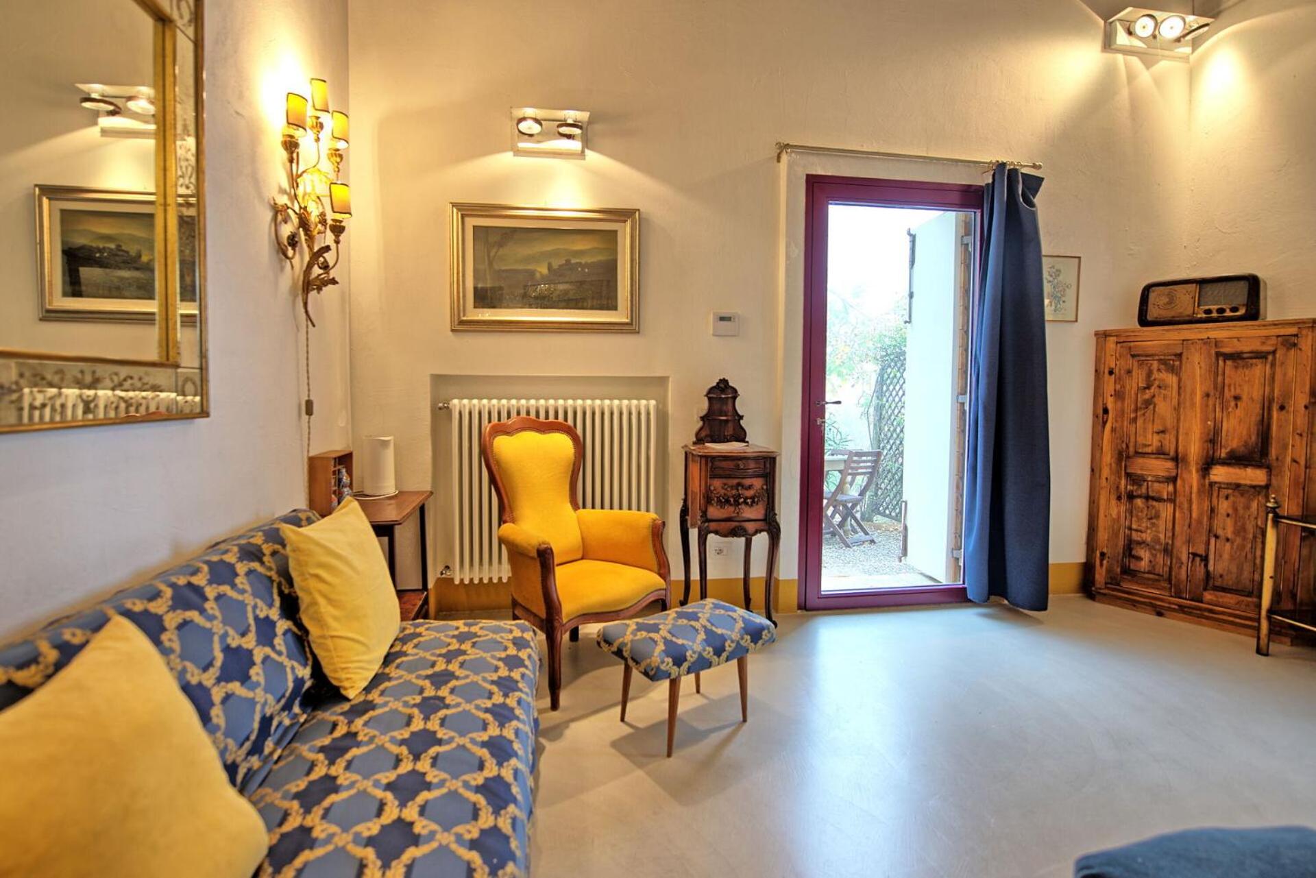 Villa Tenuta Lonciano by PosarelliVillas
