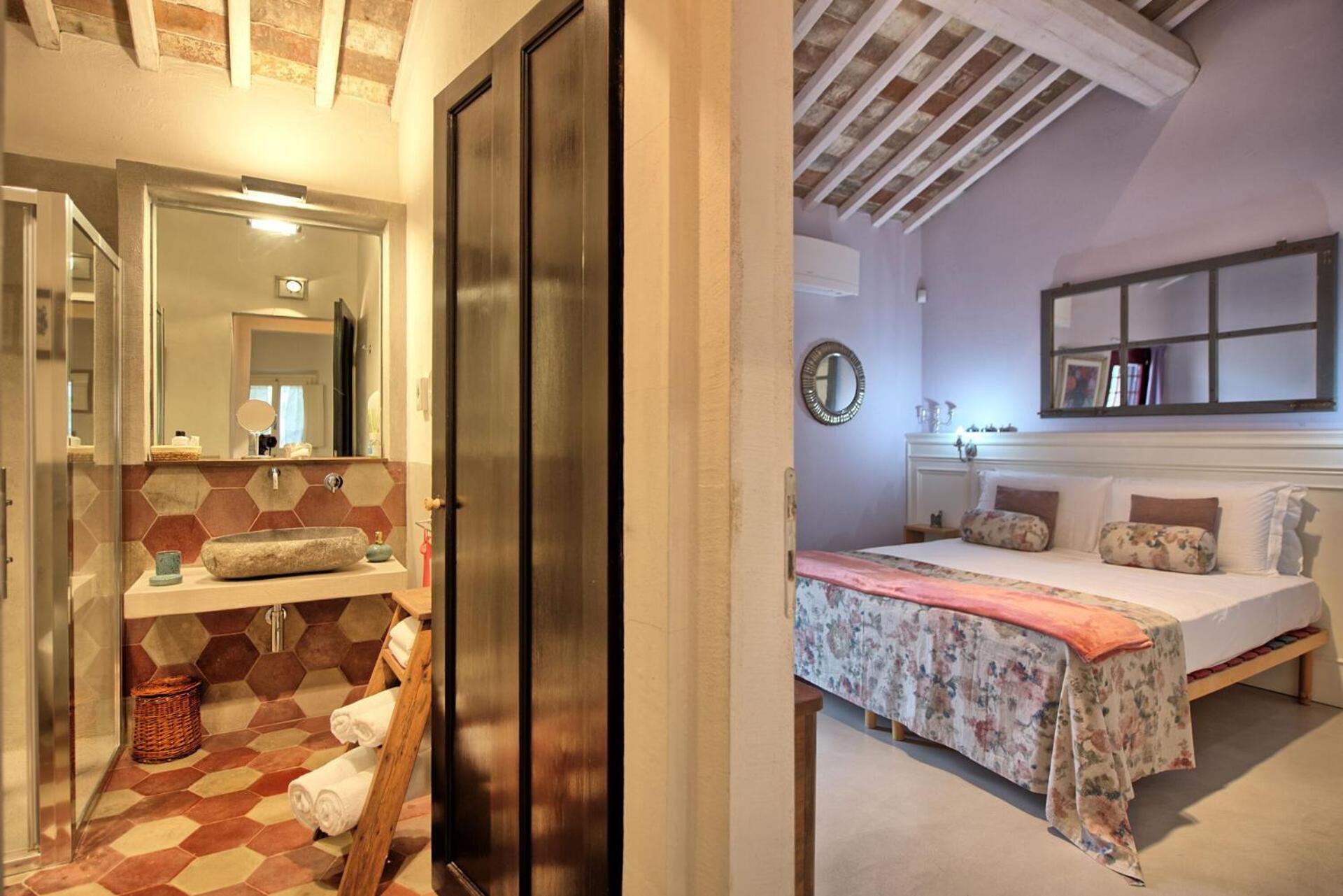 Villa Tenuta Lonciano by PosarelliVillas