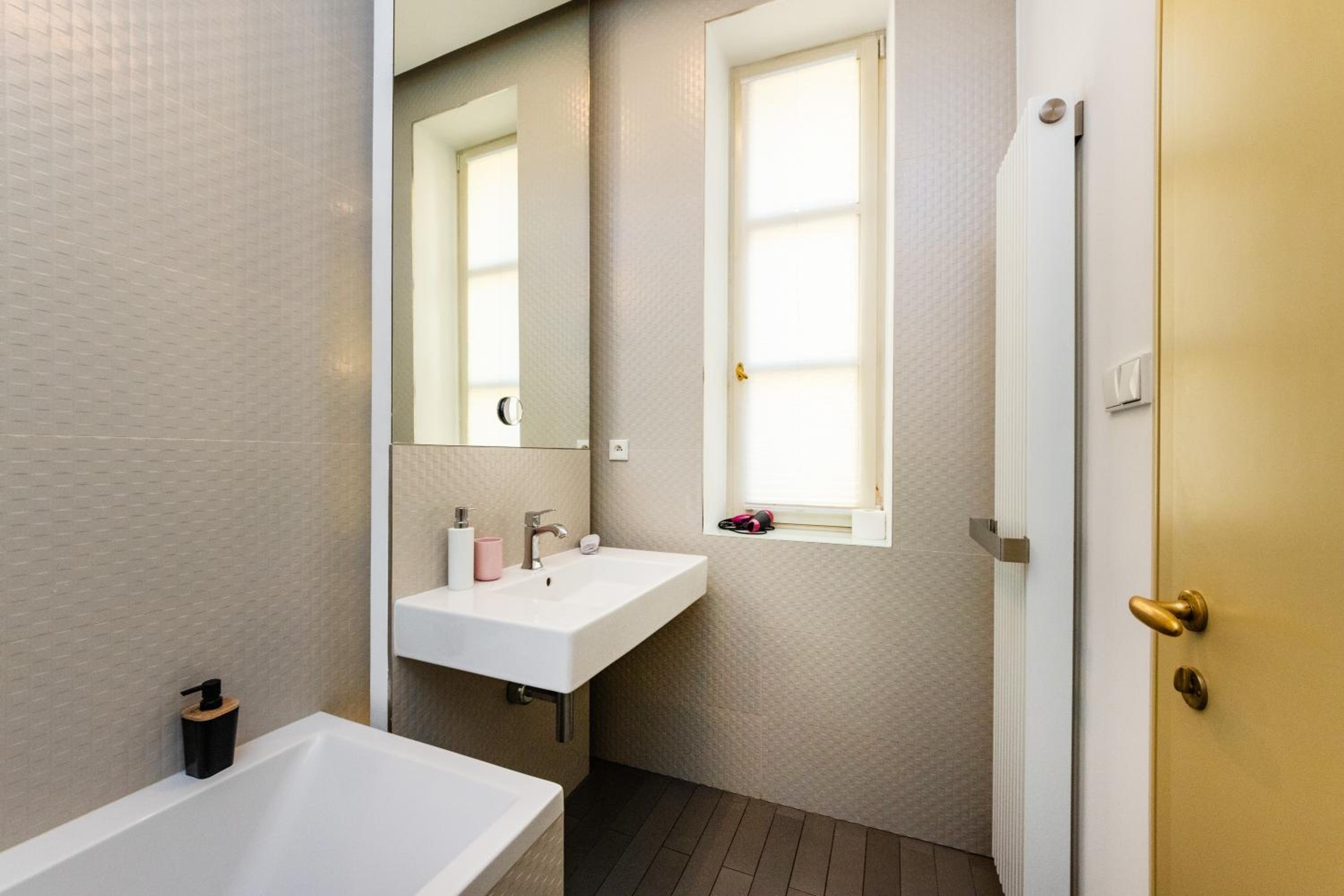 Bellevue Apartment