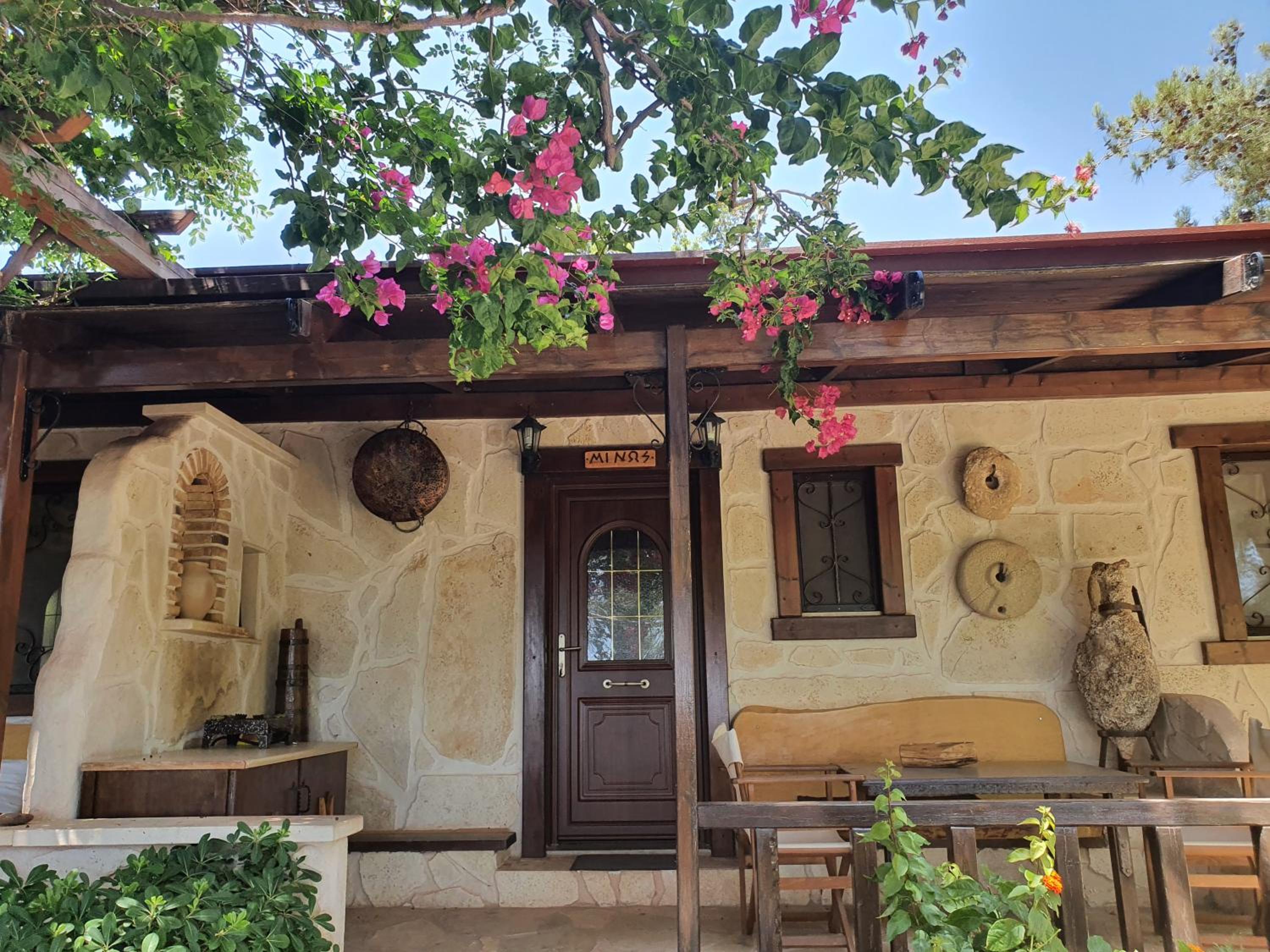 Stella's Traditional Inn