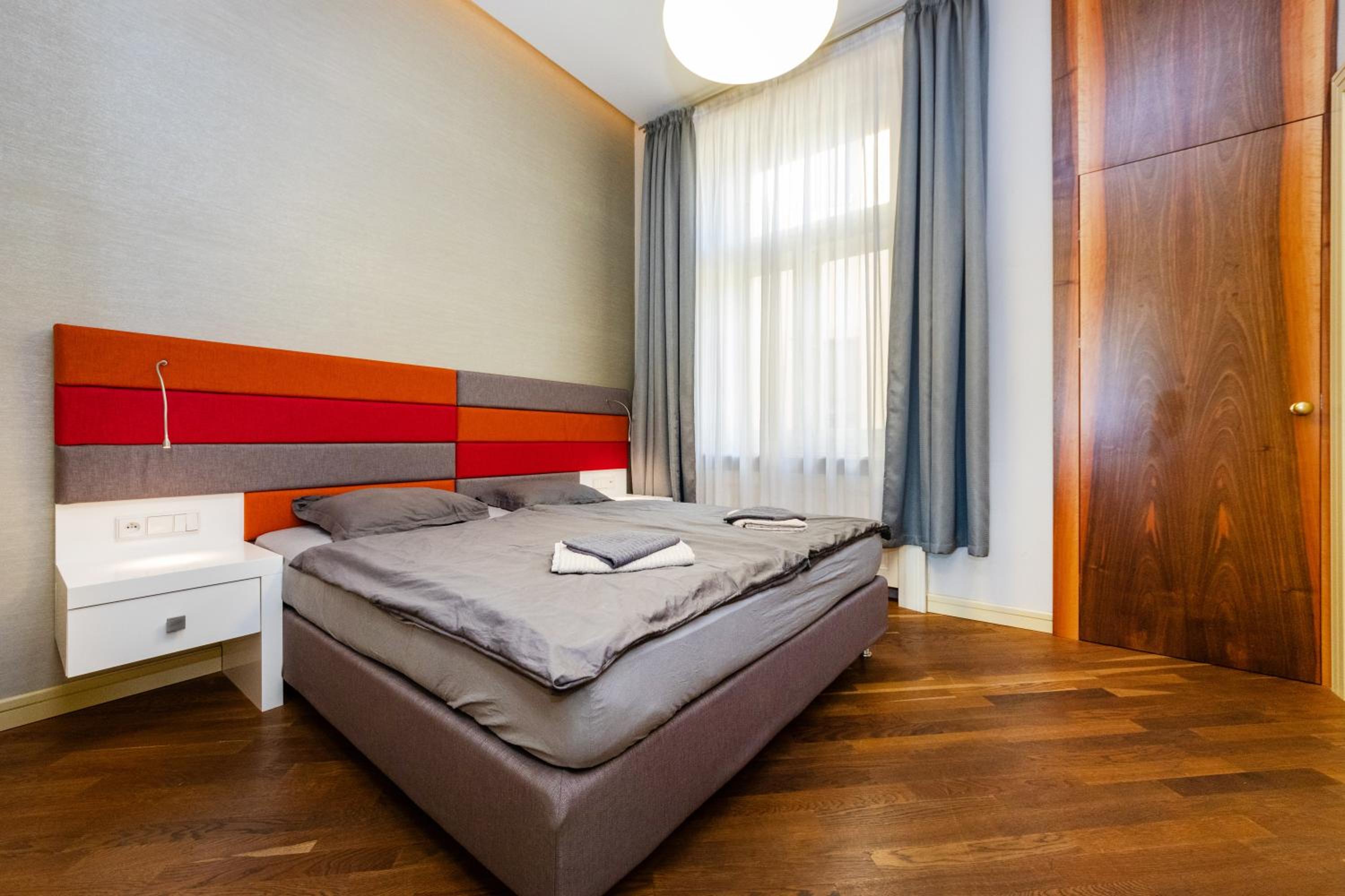 Bellevue Apartment