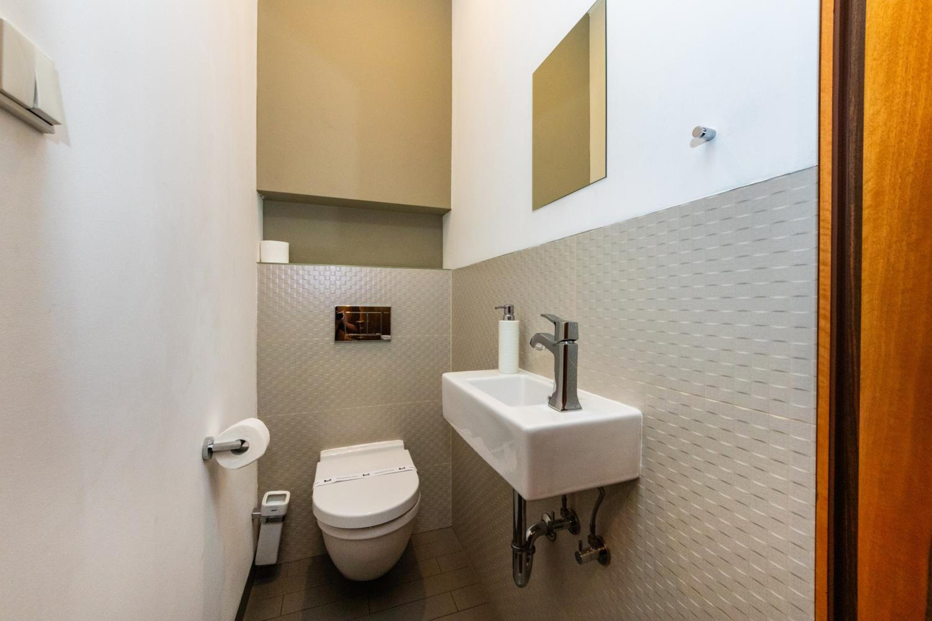 Bellevue Apartment