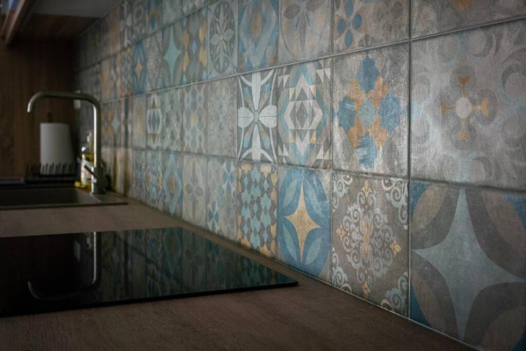Modern flat in Dafni, up to 5 prs-4 min from metro