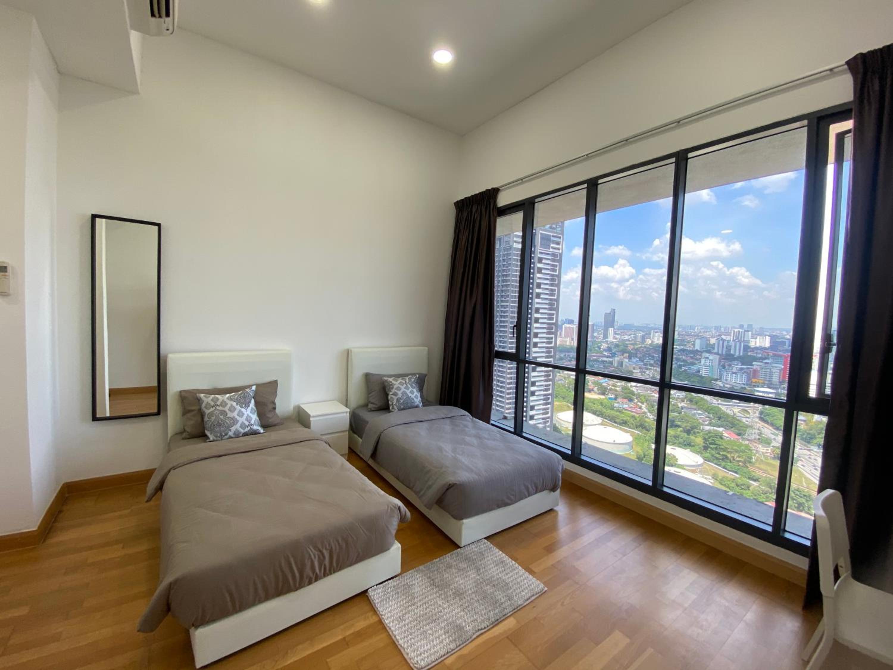 KL Gateway Penthouse by Cobnb - 10Pax