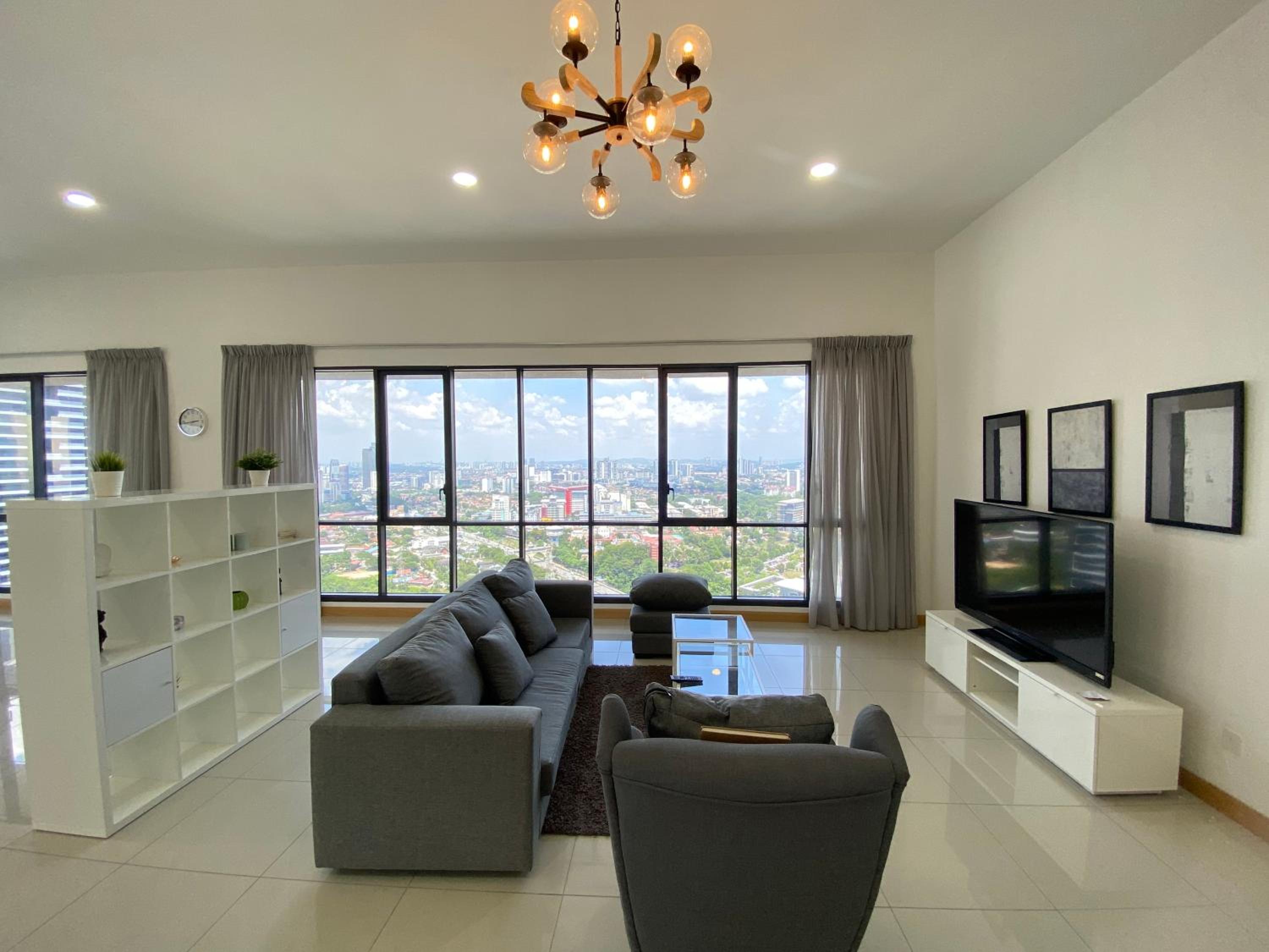KL Gateway Penthouse by Cobnb - 10Pax