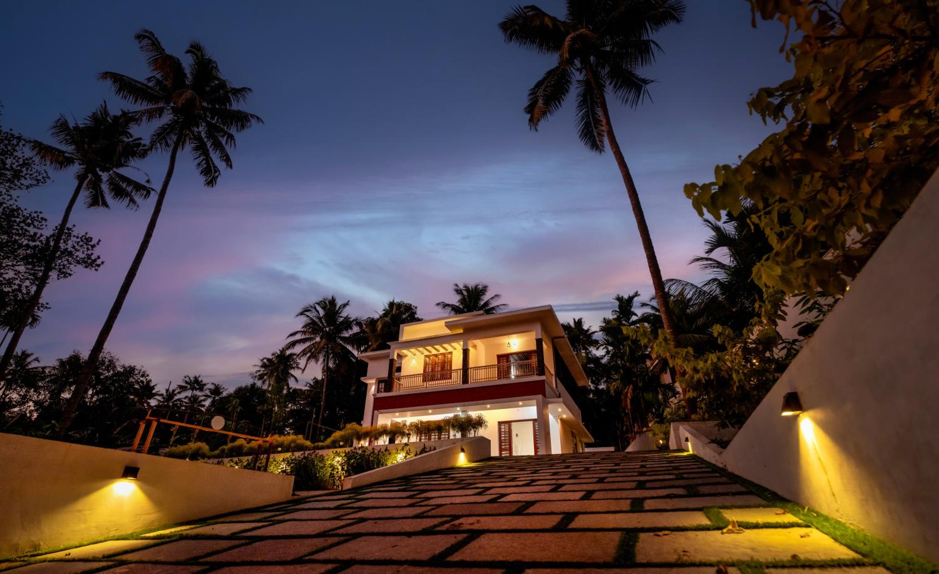 The Vogue - Luxury Private Pool Villa , Athirappilly view 3