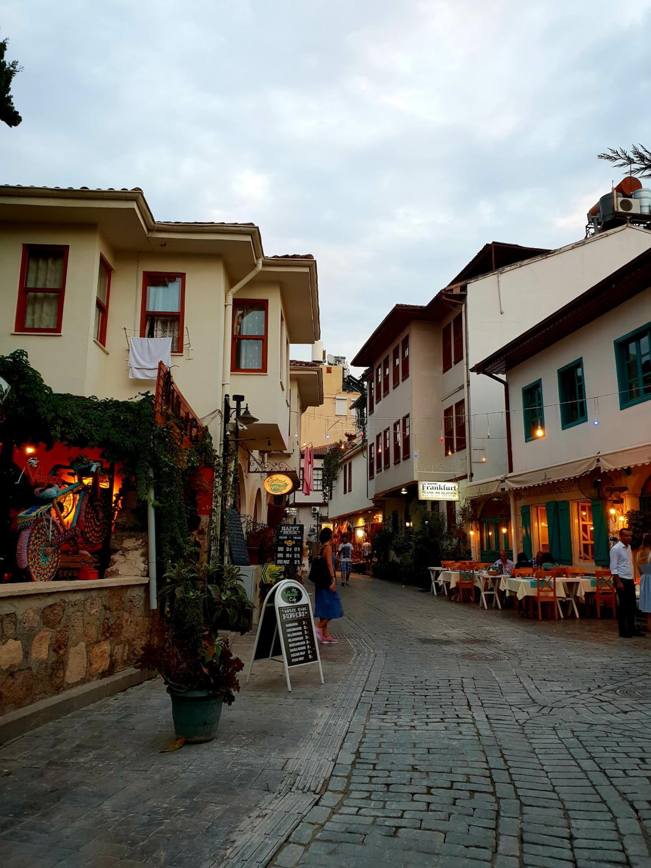 Sea town utku