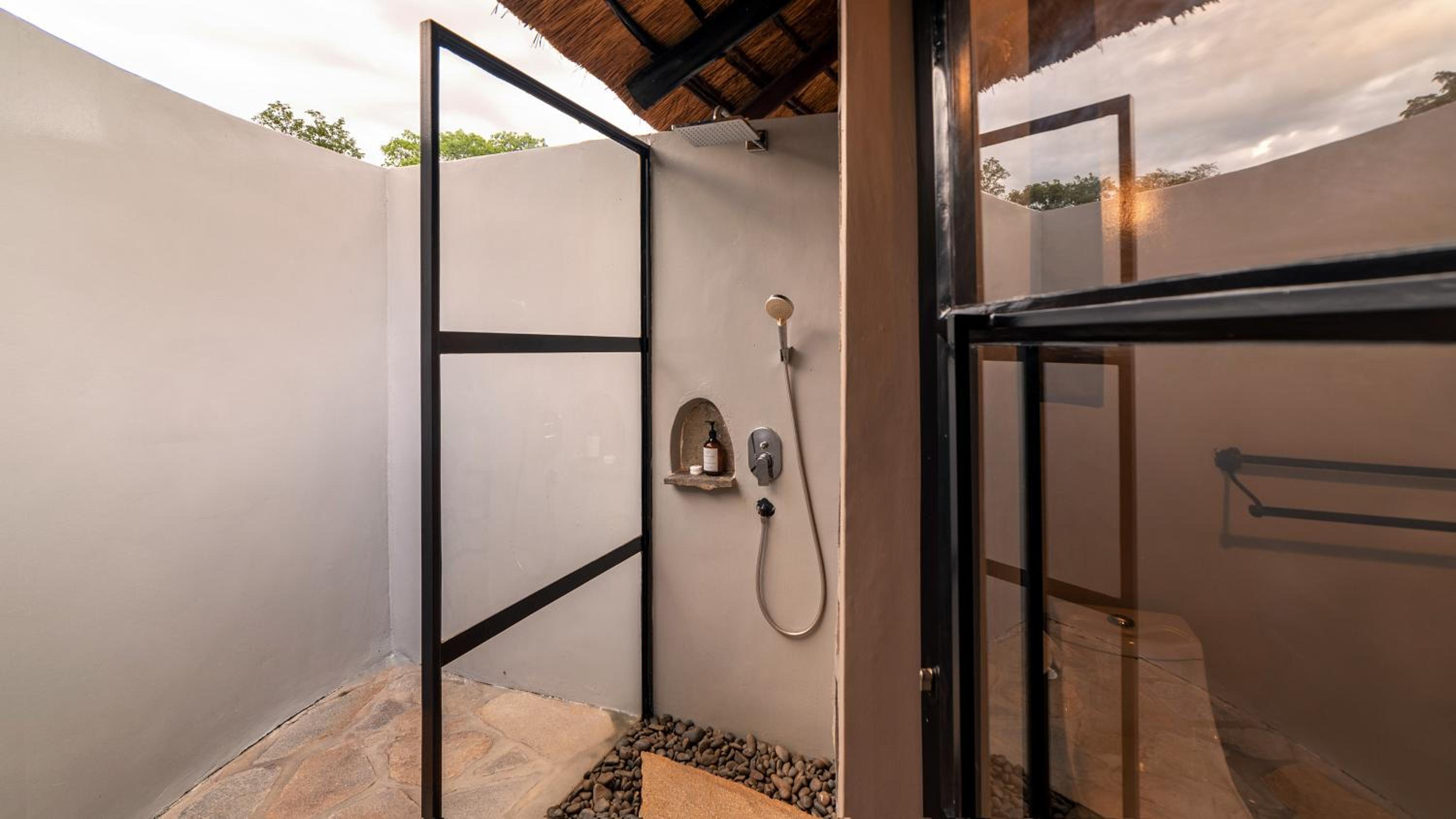 Sambiya River Lodge 48
