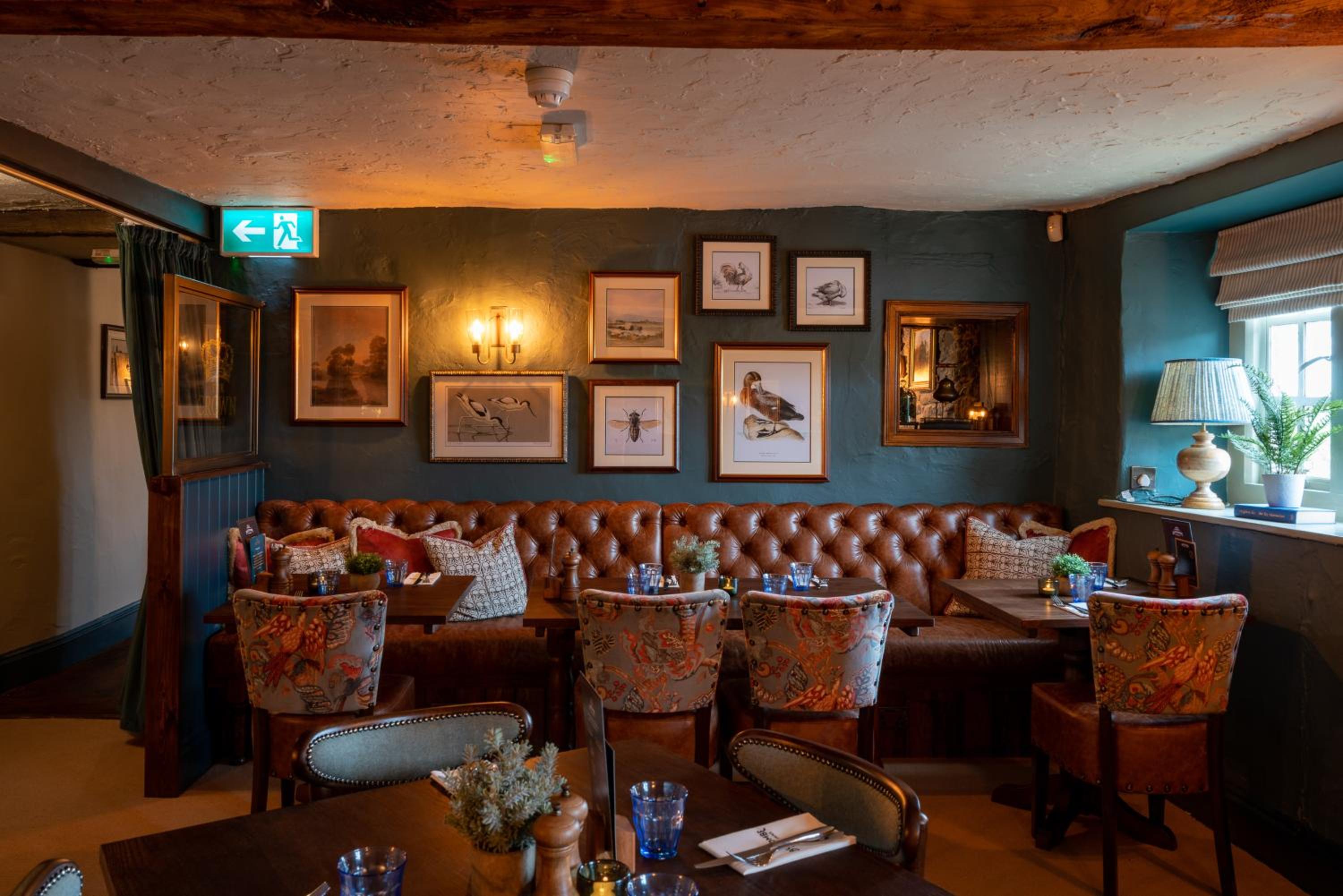 Crown Inn at Tolldown view 4