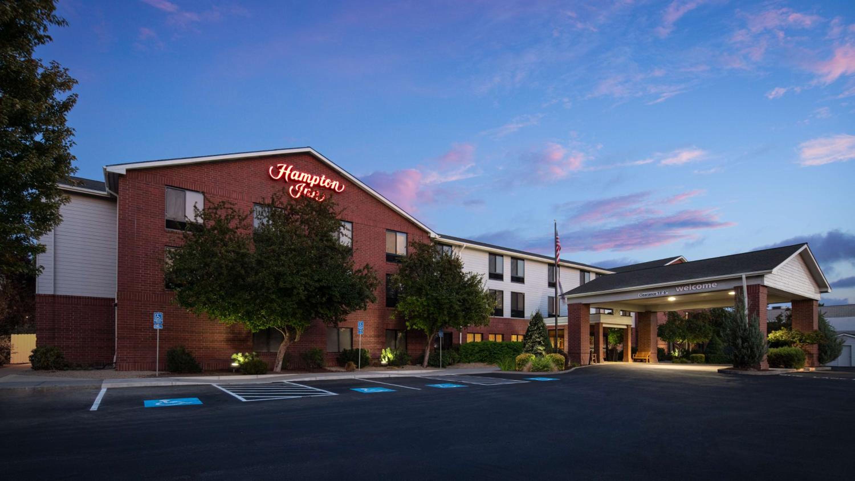 Medford Vacations - Hampton Inn Medford - Property Image 26