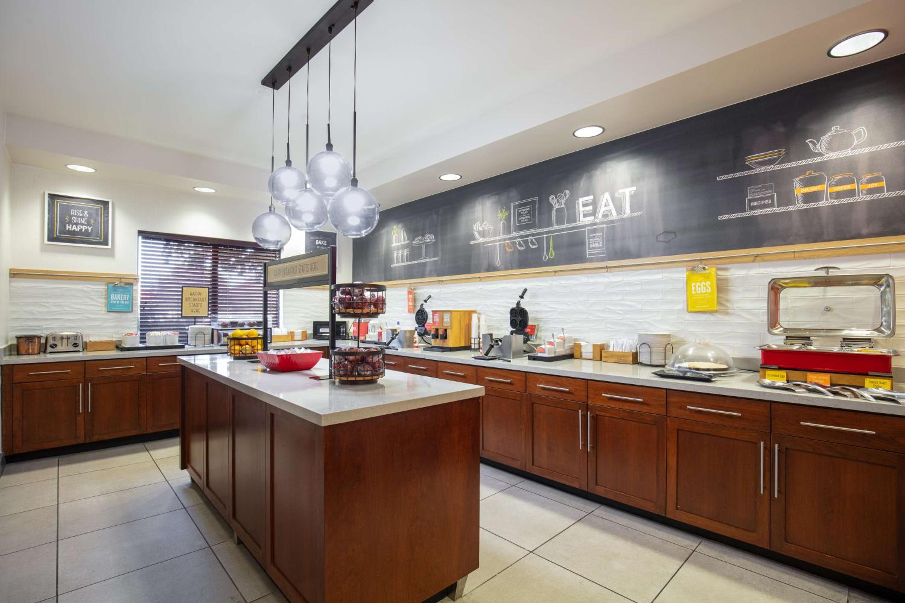Medford Vacations - Hampton Inn Medford - Property Image 13