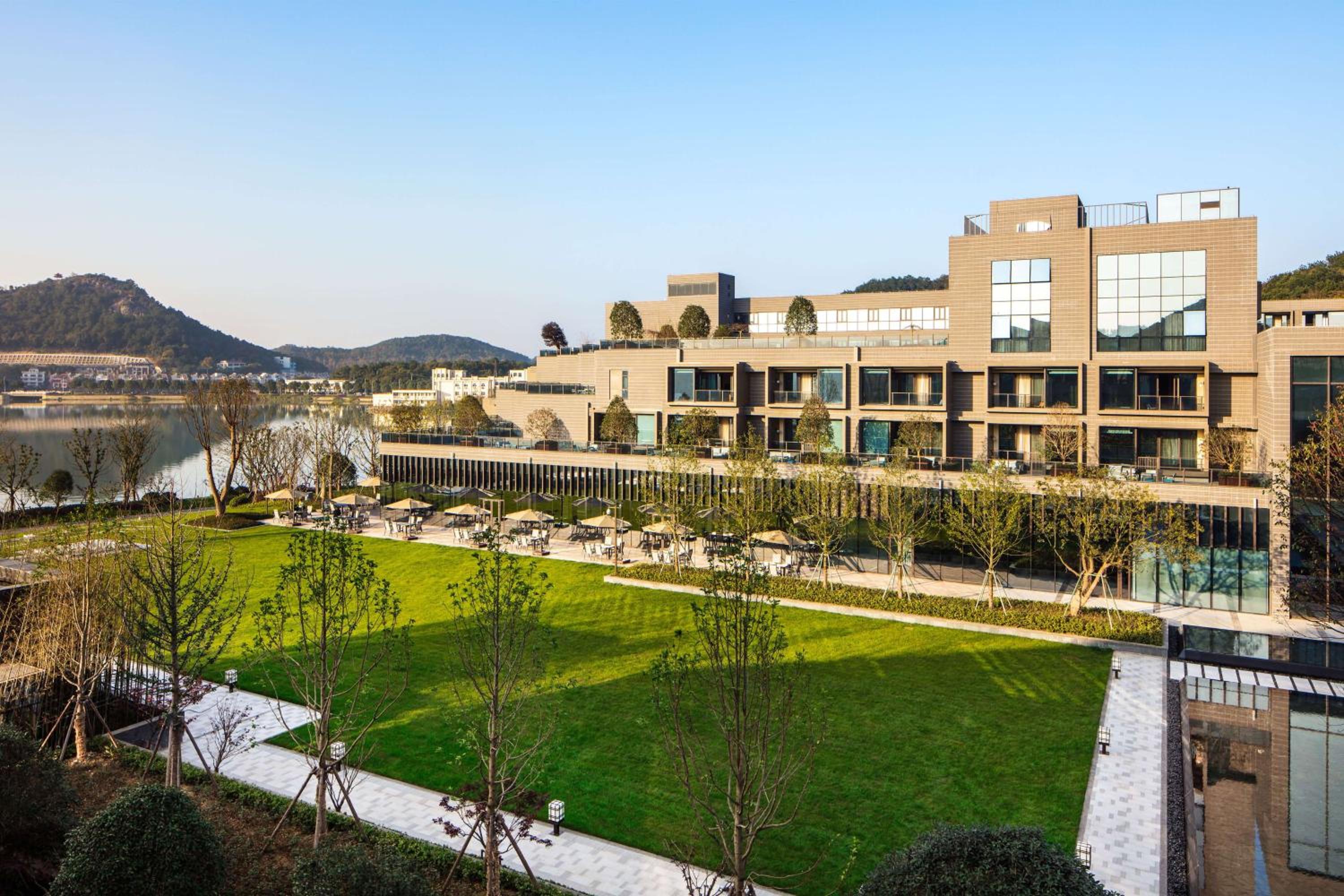 Hilton Ningbo Dongqian Lake
