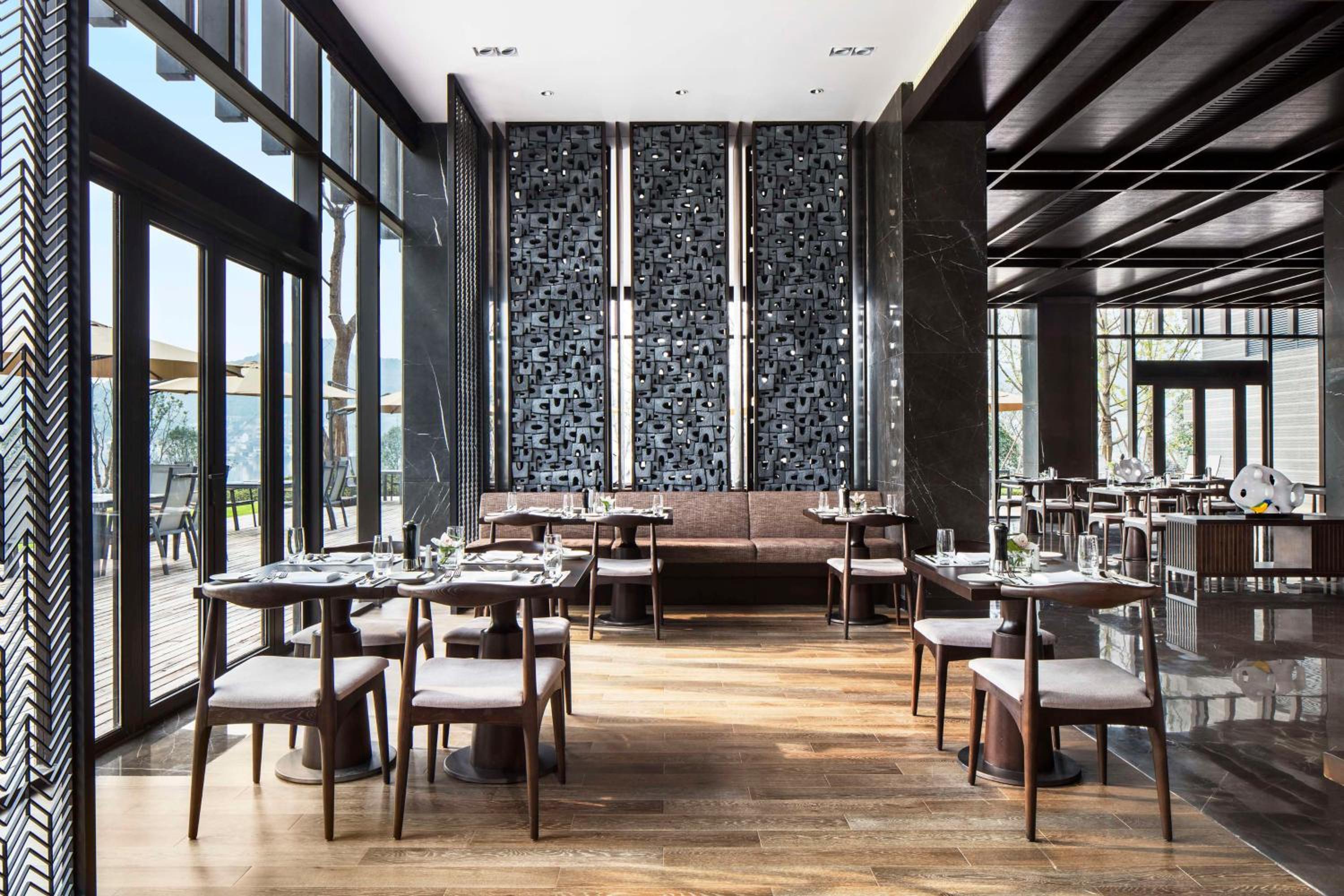 Hilton Ningbo Dongqian Lake