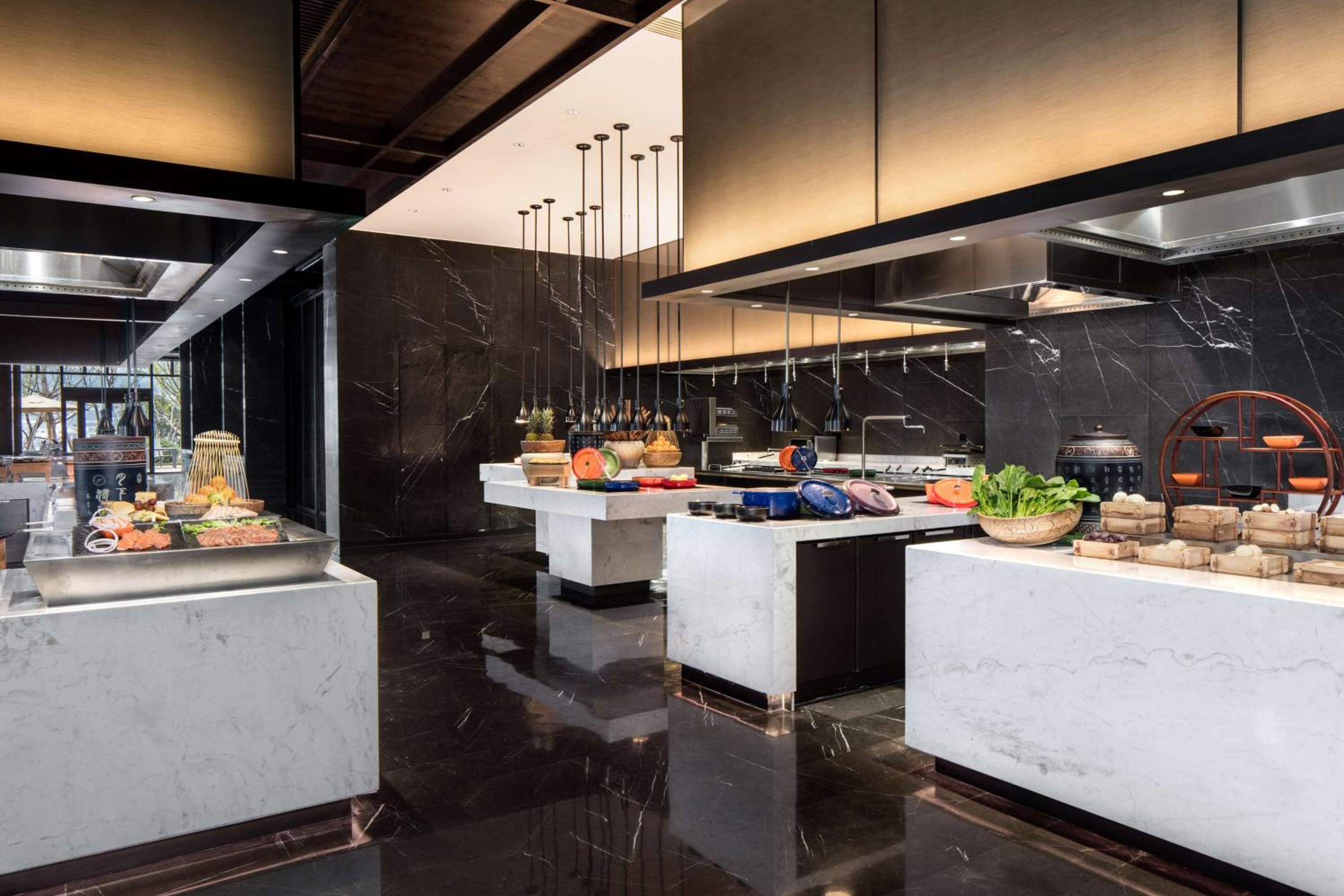 Hilton Ningbo Dongqian Lake