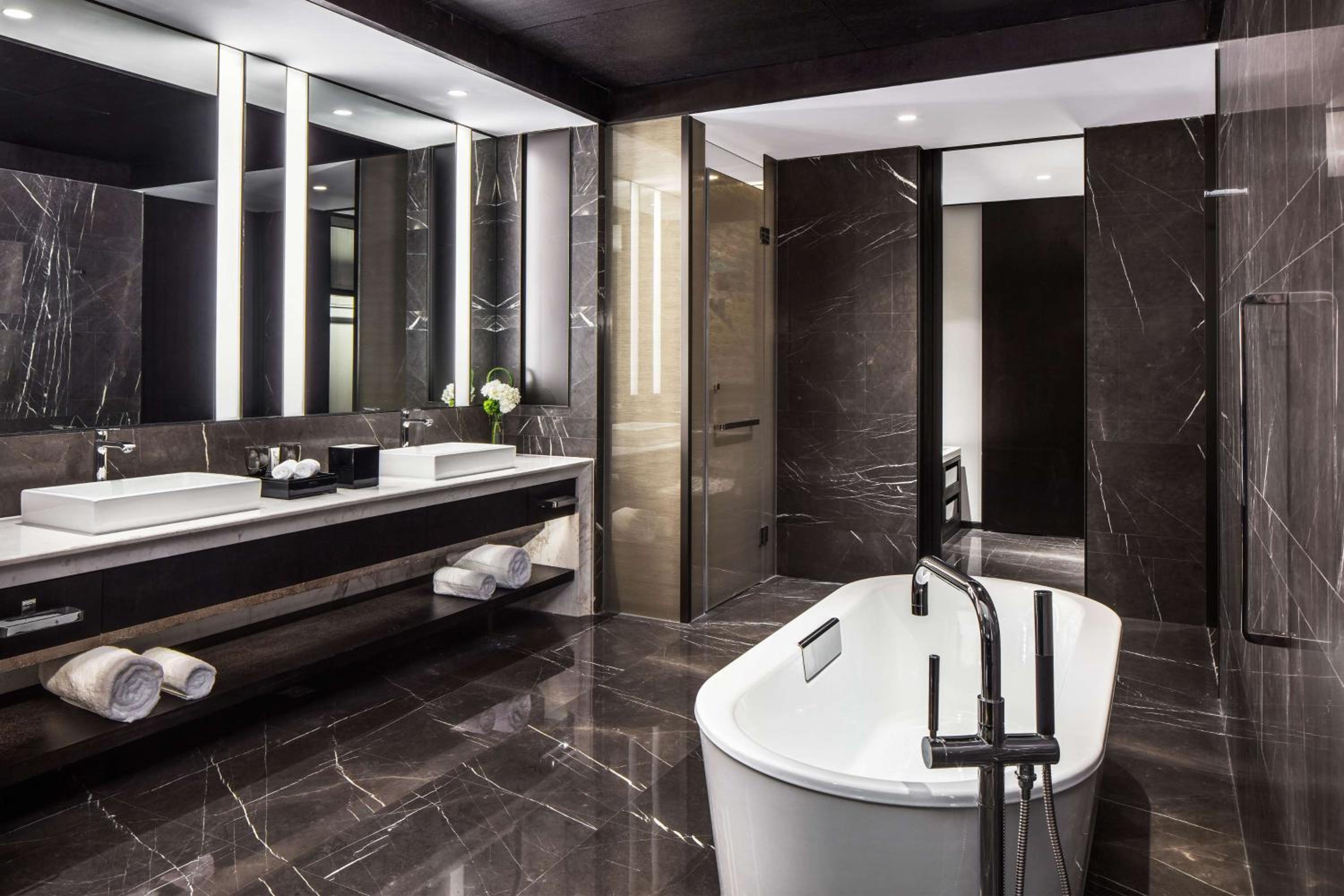 Hilton Ningbo Dongqian Lake