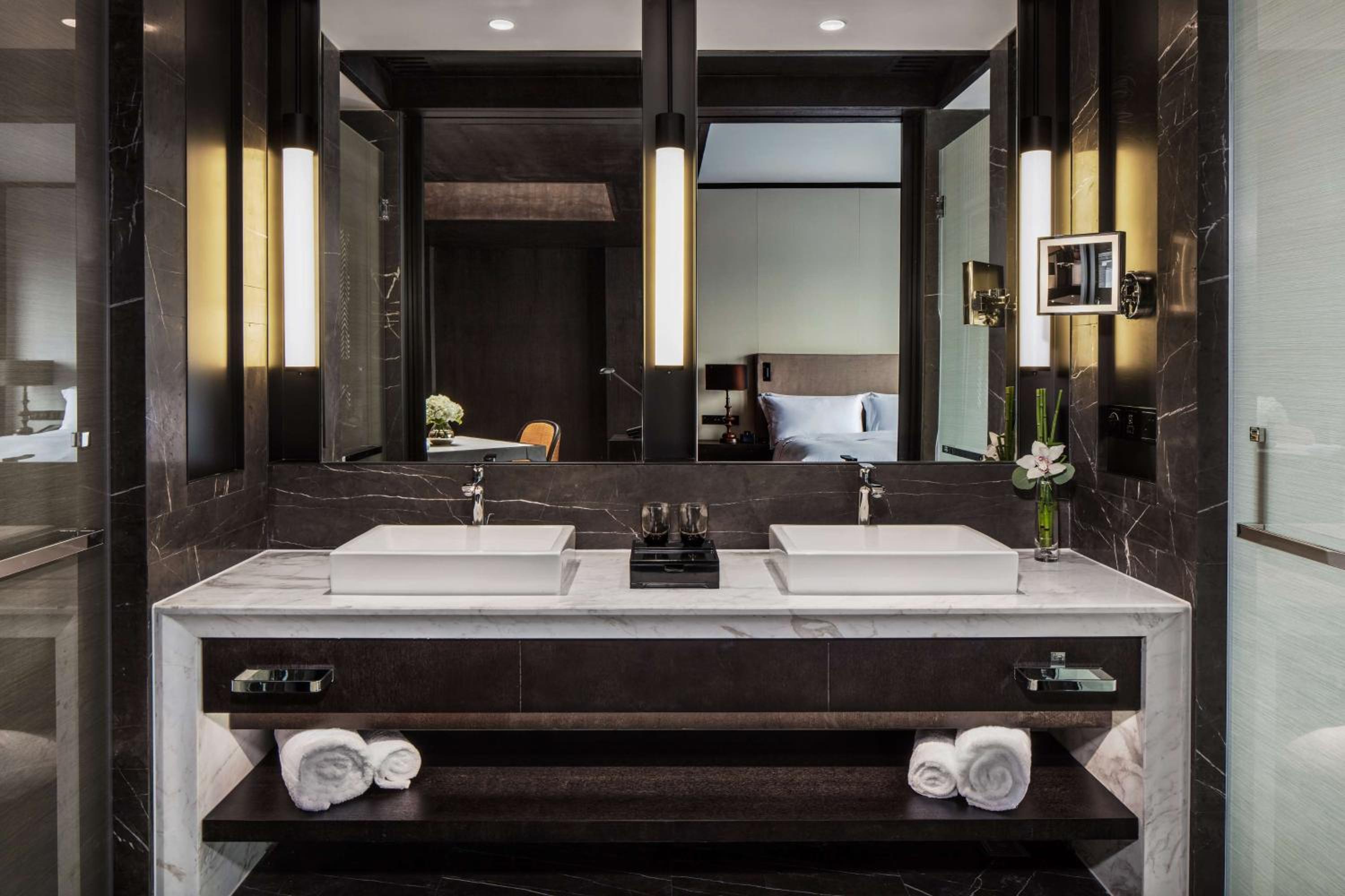 Hilton Ningbo Dongqian Lake