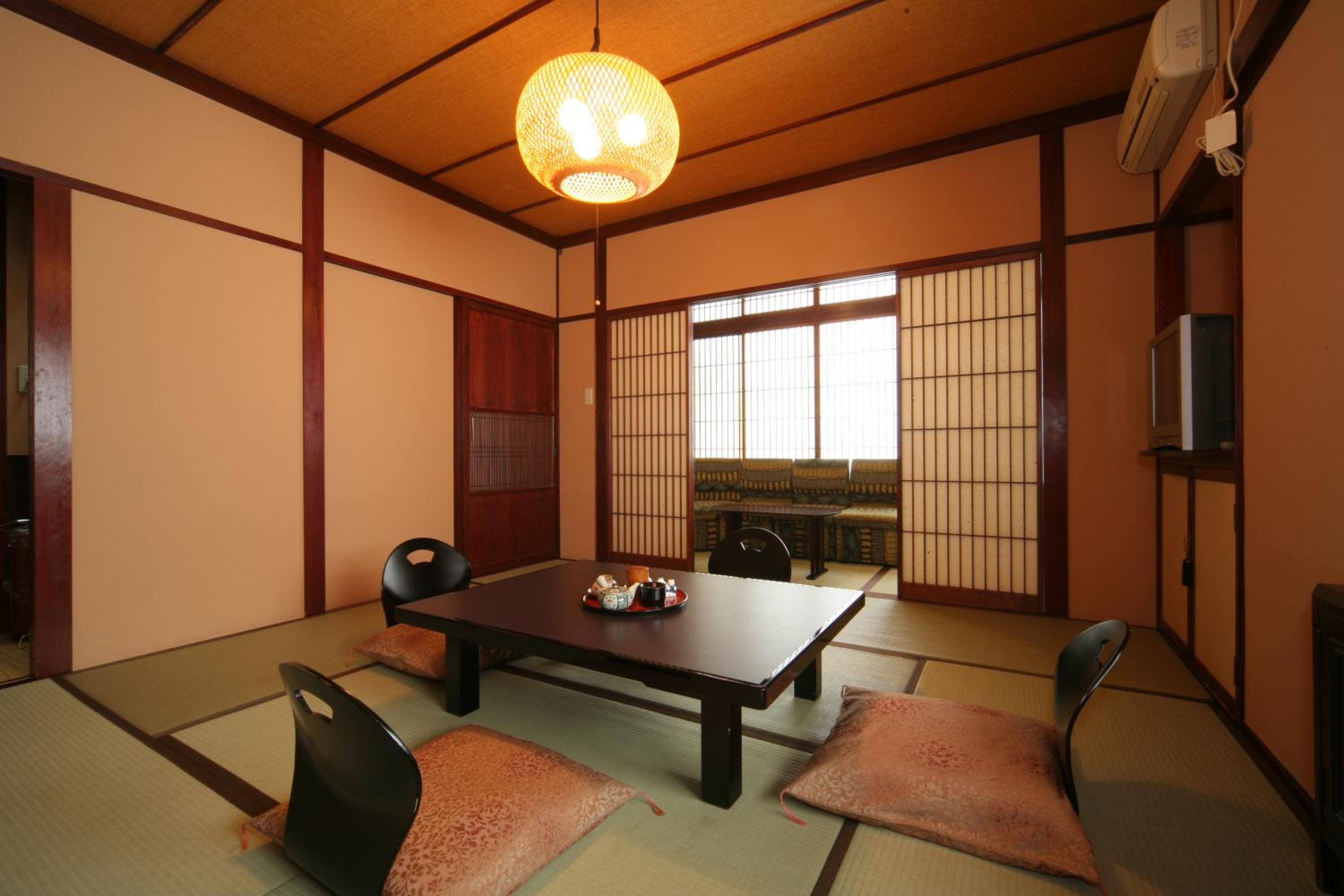 Oiwakeya Ryokan