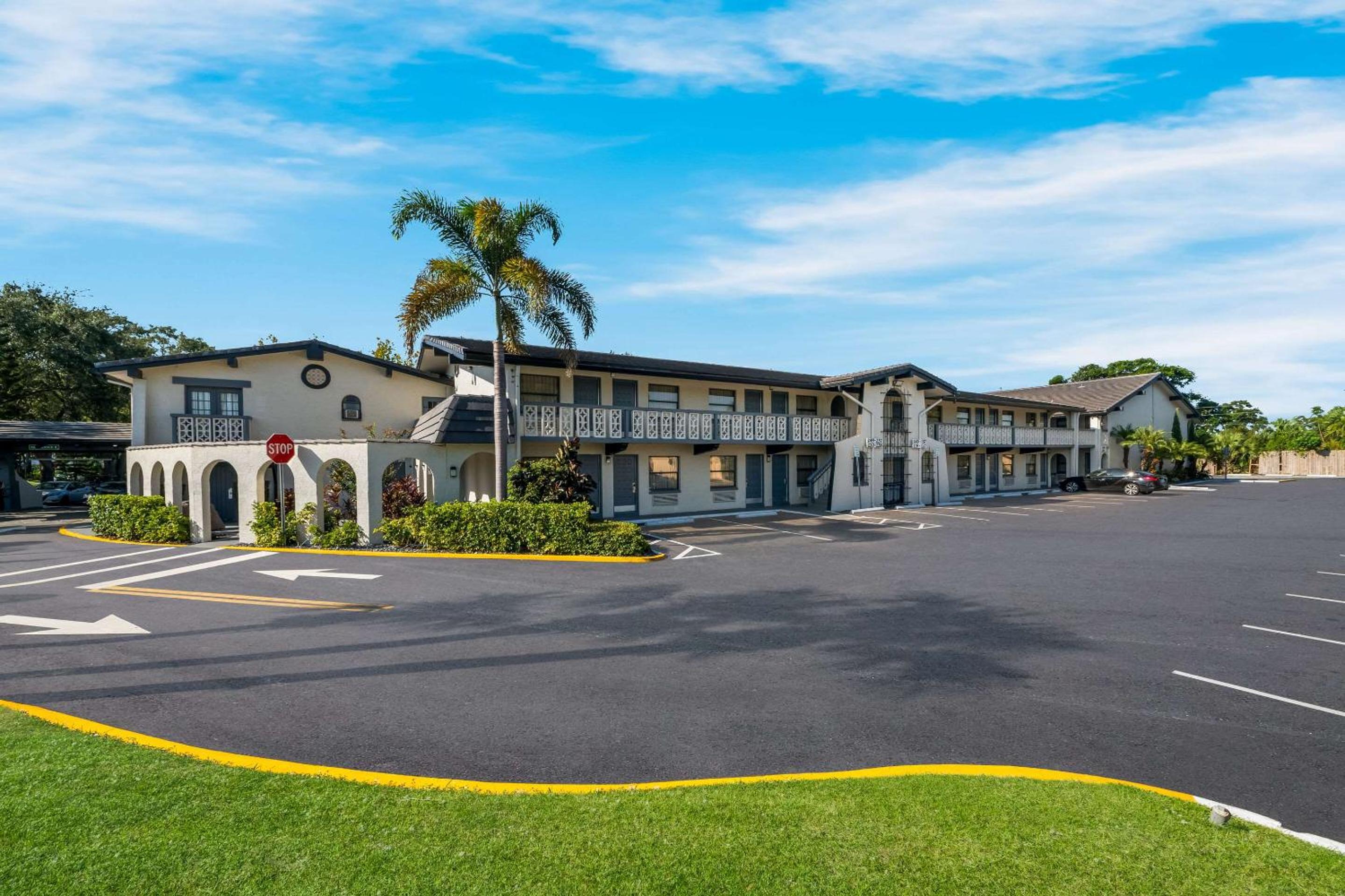 Altamonte Springs Vacations - Quality Inn  Suites Altamonte Springs Orlando-North - Property Image 1