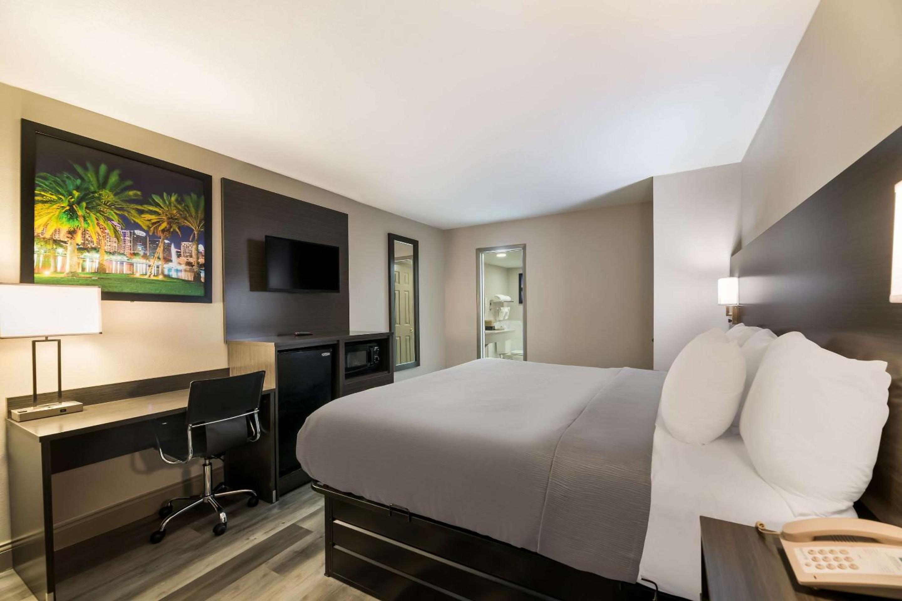 Altamonte Springs Vacations - Quality Inn  Suites Altamonte Springs Orlando-North - Property Image 5