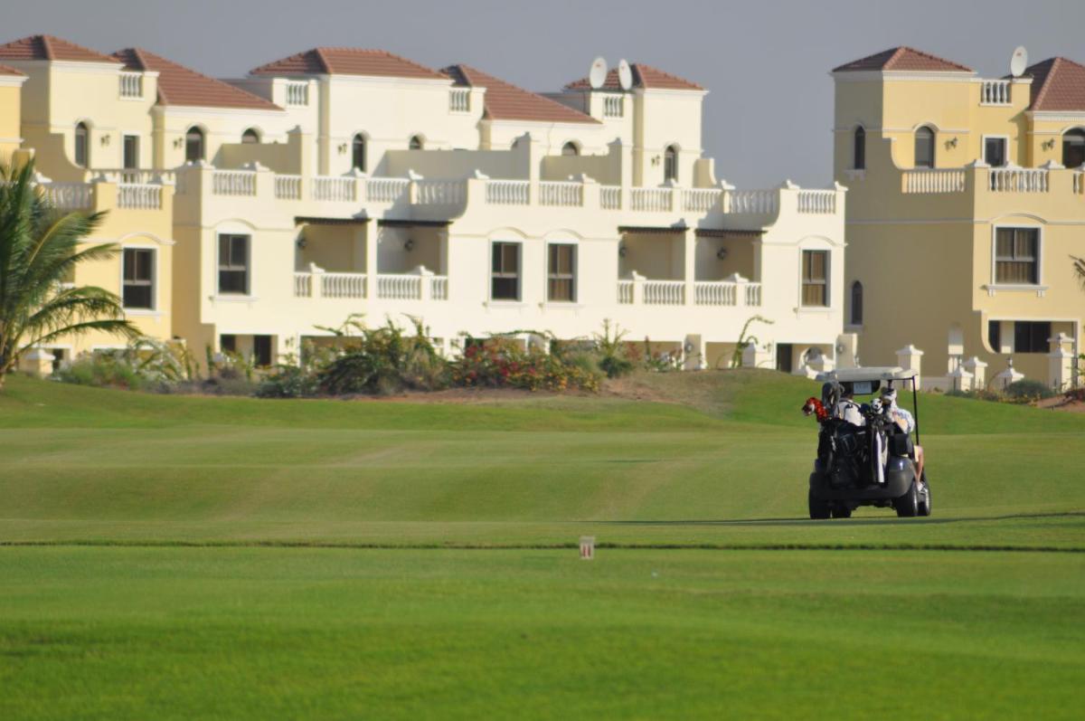 Hala Holiday Homes - Al Hamra Village, RAK