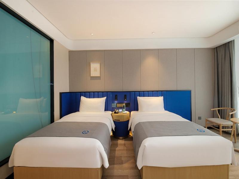 LanOu Hotel Taikoo Li Night Market Kuqa City